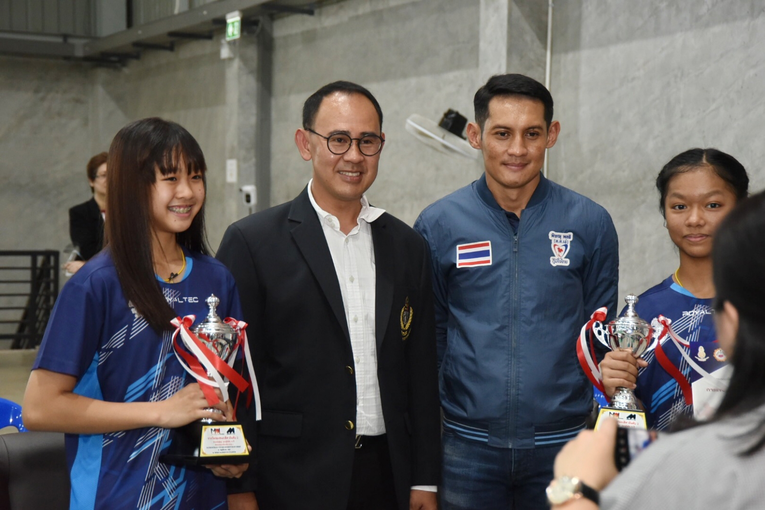 "รมว.พิพัฒน์" มอบหมายให้ นาย เขมพล อุ้ยตยะกุล เลขาฯ รมว.ท่องเที่ยวและกีฬา ร่วมเป็นประธานในพิธีปิดการแข่งขันกีฬาแบดมินตัน รายการ MOMENTTUM BY SPIRIT CUP 2020