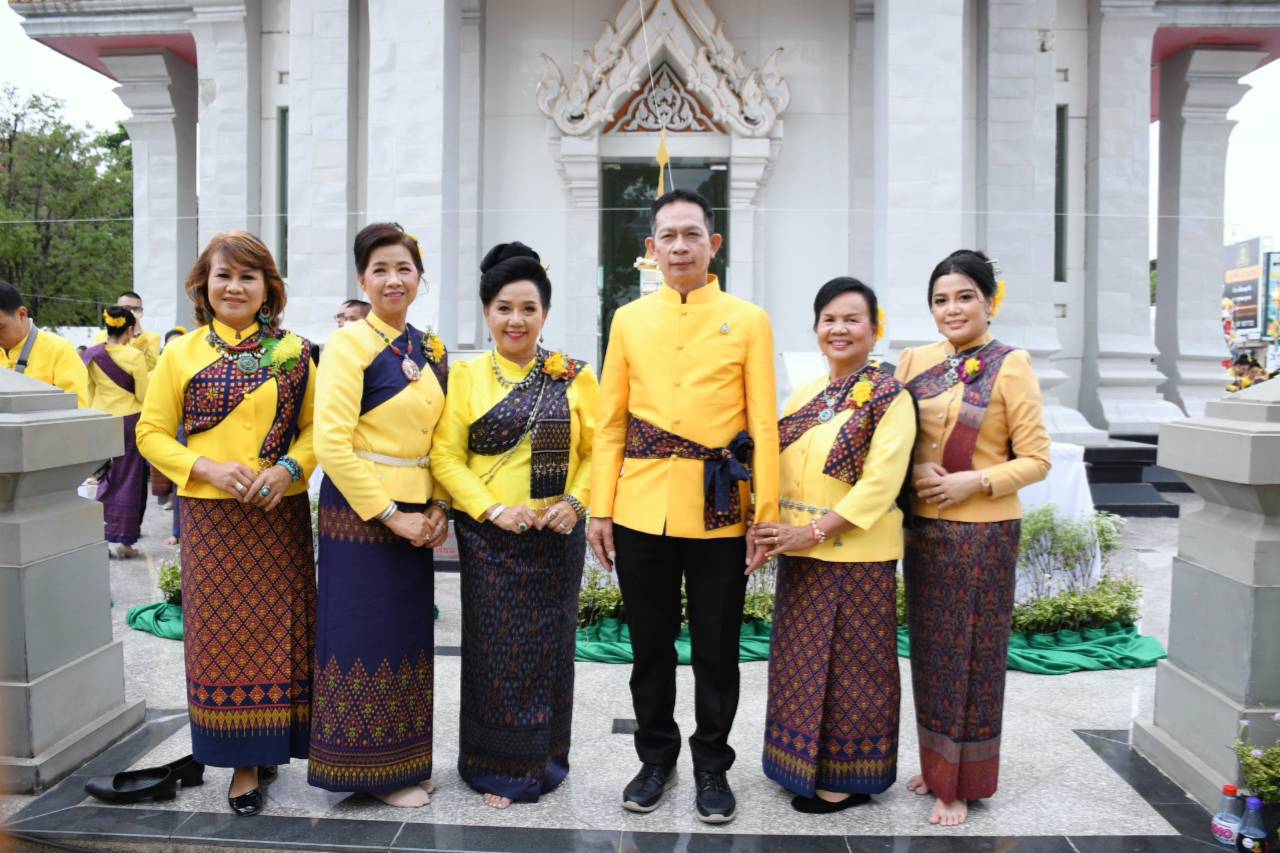 ‘ส.ส. ฐิตินันท์ แสงนาค’ ร่วมงานพิธีรำบวงสรวง 223 ปี เมืองขอนแก่น