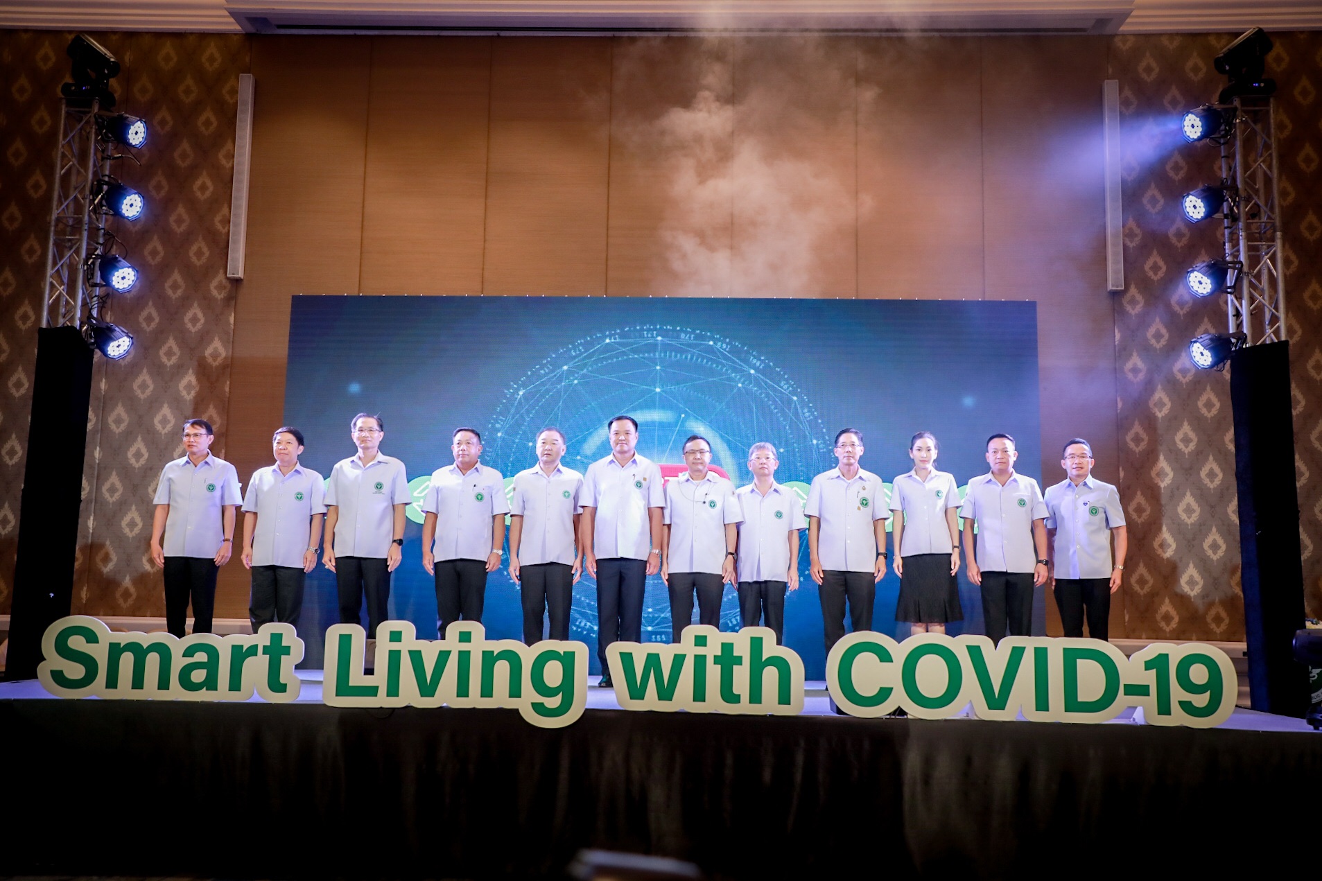 เปิดประเทศปลอดภัย เศรษฐกิจไทยไปรอด” ! “อนุทิน” จัดทัพใหญ่ สธ.โชว์ความพร้อม รับคลายล็อก ฟื้นชีวิตประชาชน