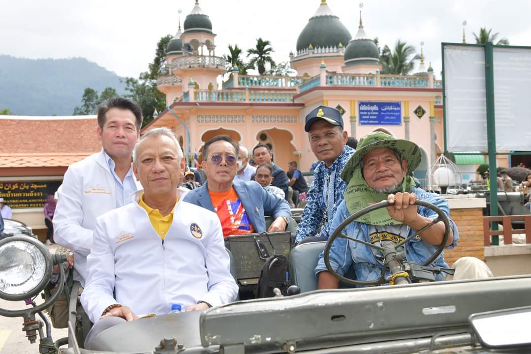 รมว.พิพัฒน์ ลงพื้นที่เส้นทางท่องเที่ยวชุมชนตำบลทรายขาว จังหวัดปัตตานี