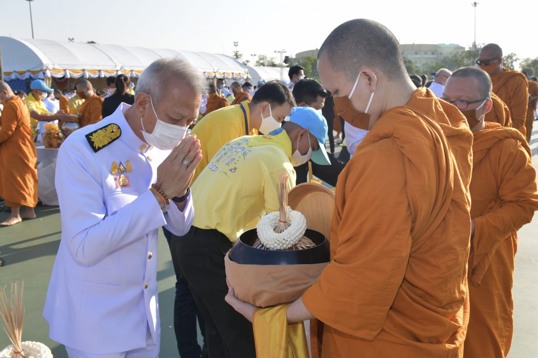รมว.พิพัฒน์ ร่วมกิจกรรมเฉลิมพระเกียรติและน้อมรำลึกในพระมหากรุณาธิคุณพระบาทสมเด็จพระบรมชนกาธิเบศร มหาภูมิพลอดุลยเดชมหาราช บรมนาถบพิตร ณ ท้องสนามหลวง