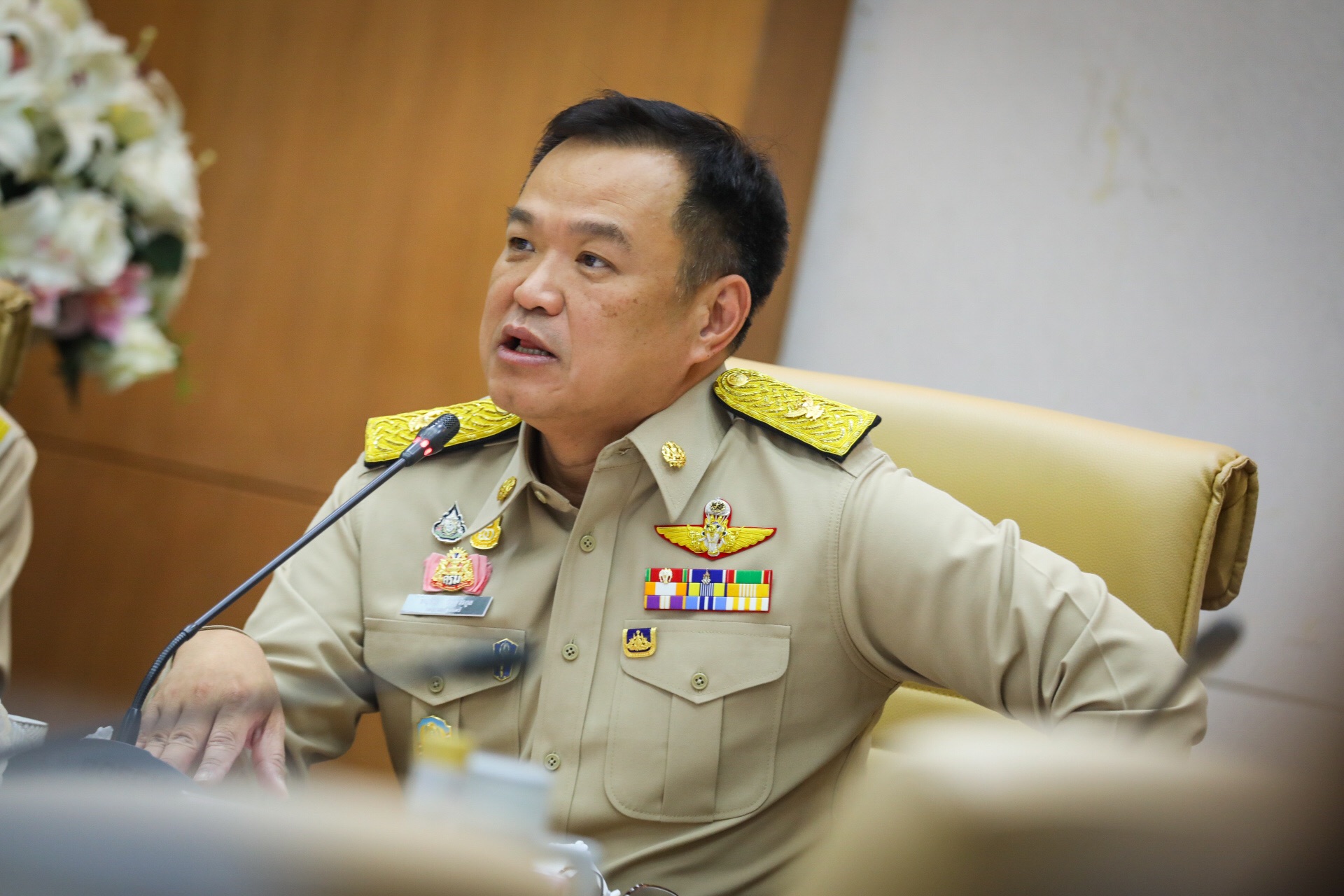 "อนุทิน" ไม่ห้ามจัดคอนเสิร์ตปีใหม่ แต่ต้องเข้มมาตรการคุมโควิด-19 กำชับ ! ประชาชนยกการ์ด สวมหน้ากาก หมั่นล้างมือ