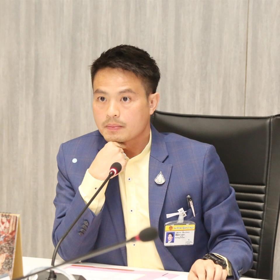 โฆษกภท. โพสต์ สรุปดราม่ารบ.จัดซื้อ วัคซีน โยง สยามไบโอไซน์เอนๆ ซัด "ธนาธร"บิดเบือนทุกเม็ดเชื่อต้องการดิสเครดิตคนที่อ้างถึง  และทำลายสถาบันเบื้องสูงปลุกปั่นให้ประชาชนเข้าใจผิด หวังผลทางการเมือง