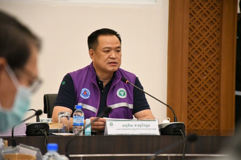 "อนุทิน" ชื่นชม เชียงราย คุมโควิด 19 ในพื้นที่ได้ดี ให้บุคลากรทางการแพทย์ตื่นตัวและเป็นแบบอย่างที่ดี