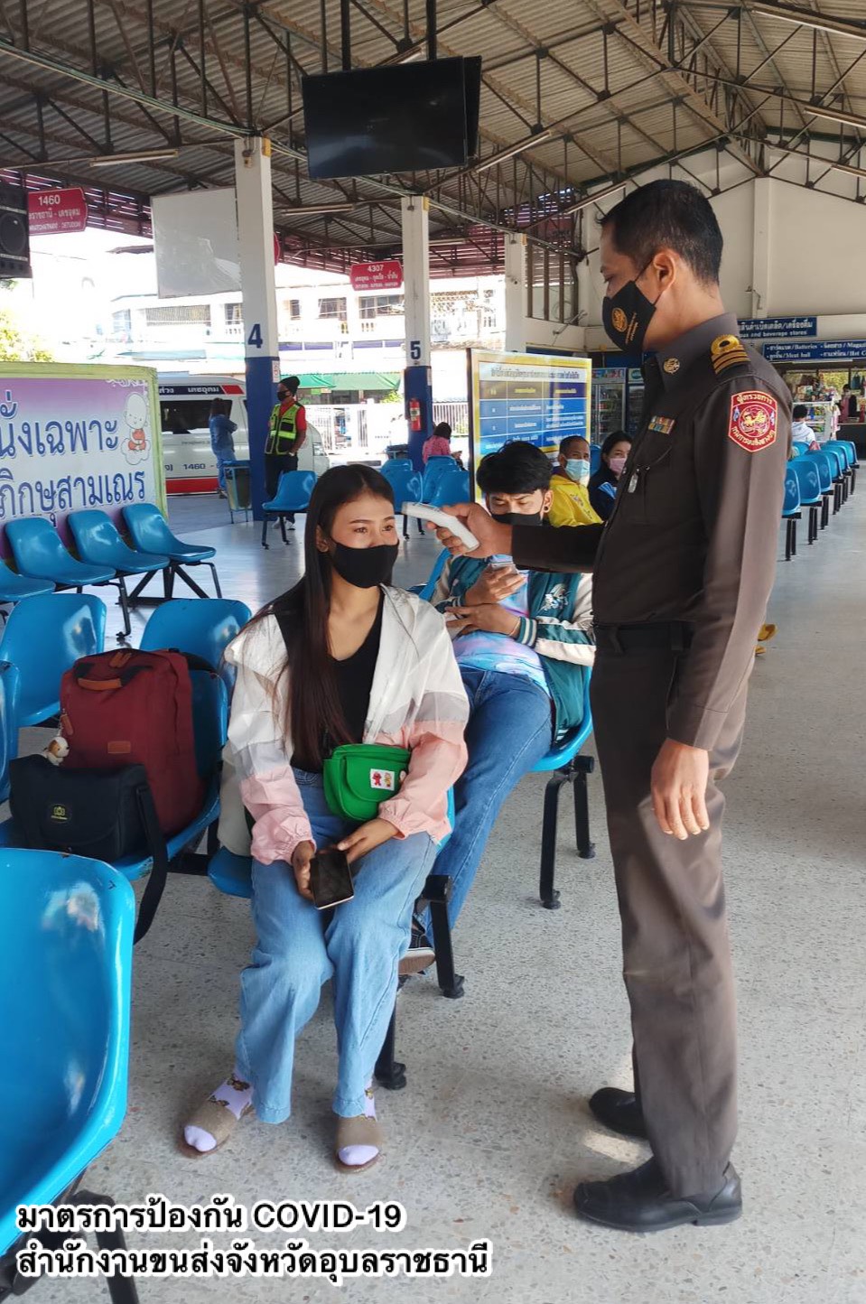 กรมการขนส่งทางบก ตรวจเข้มมาตรการป้องกัน การแพร่ระบาดของโควิด-19 จากการเดินทางด้วยรถโดยสารสาธารณะ กำชับ! สวมหน้ากากอนามัยหรือหน้ากากผ้าตลอดการเดินทาง ตามข้อสั่งการ รมว.คมนาคม