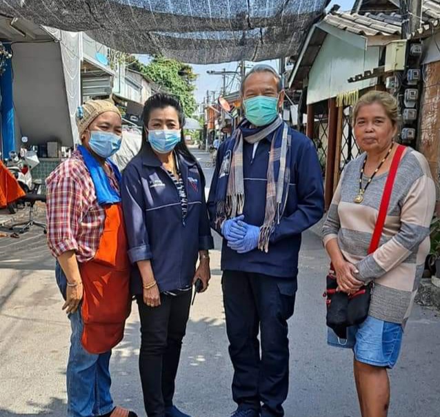 "ส.ส.มณฑล โพธิ์คาย" ส.ส.กรุงเทพฯ เขต 20 ห่วงใยพี่น้องประชาชน ลงพื้นที่บริการฉีดพ่นฆ่าเชื้อเพื่อป้องกันโควิด-19 ในพื้นที่เขตประเวศ กทม.