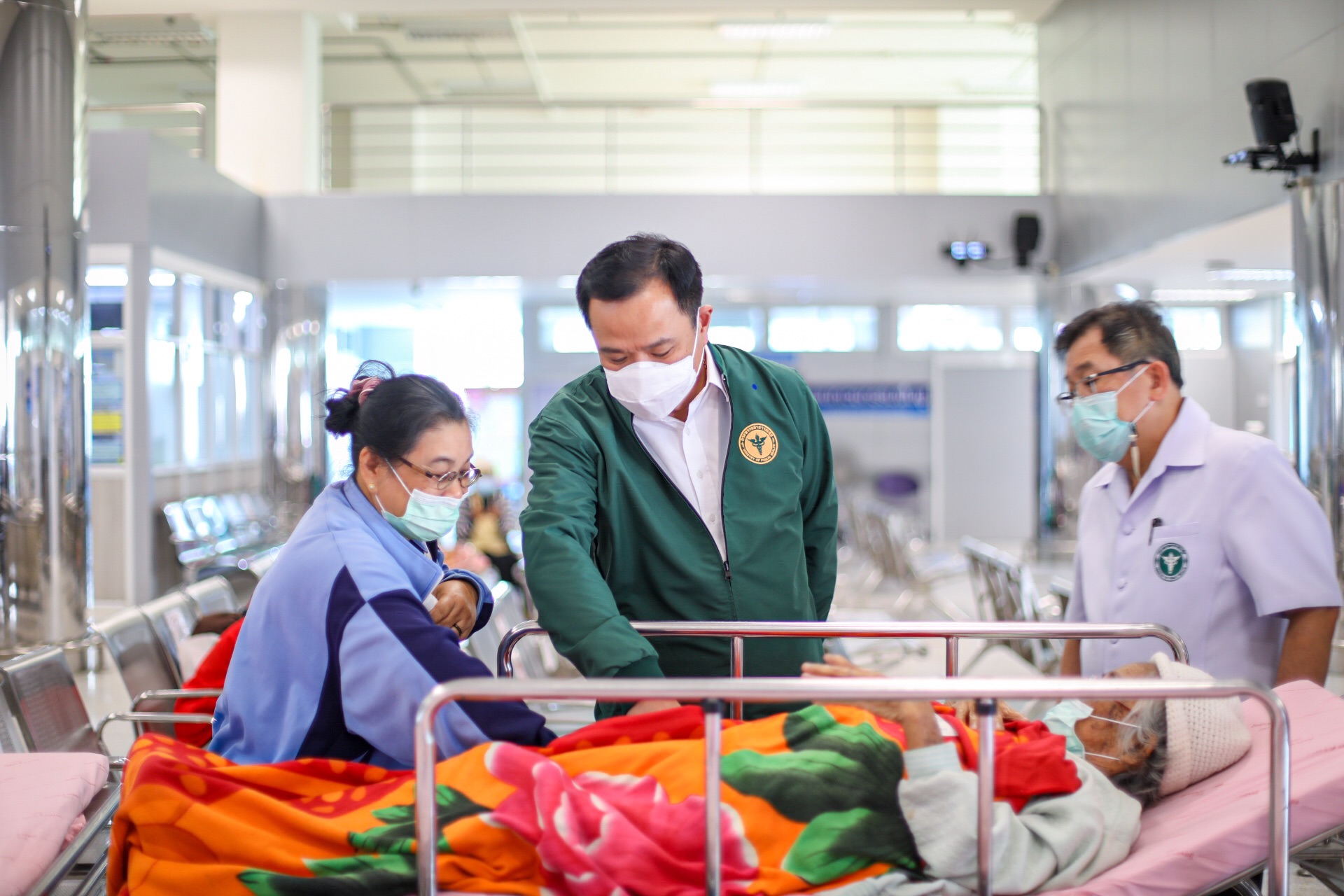 “อนุทิน” ลงพื้นที่แม่สอด คุมโควิด-19 วอนคนไทยกลับบ้าน ให้ทำตามกฎหมาย อย่าลักลอบเข้ามา