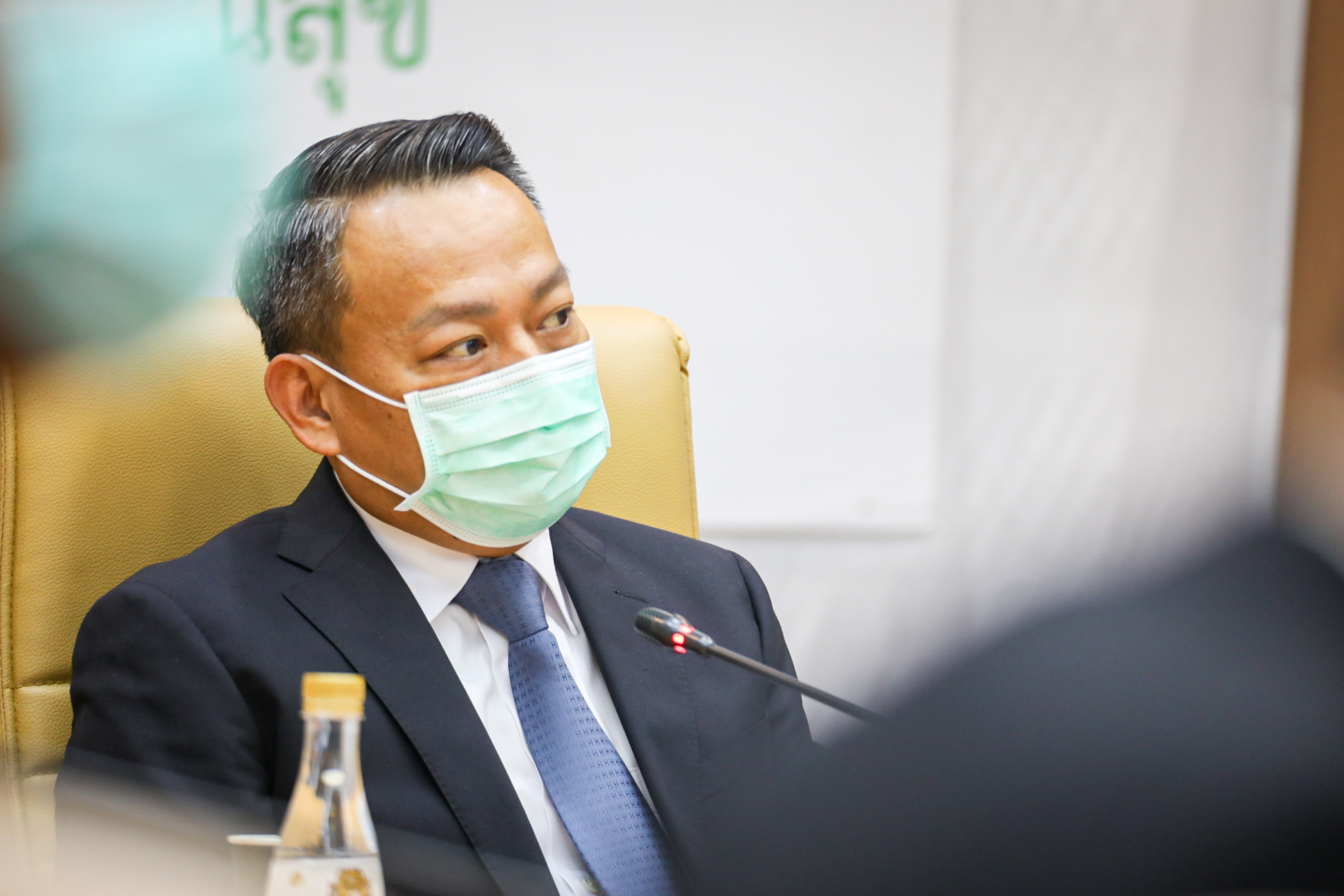 "วัชรพงศ์" วอน "อมรัตน์" ทำงานการเมืองสร้างสรรค์ หลังวิจารณ์ปมวัคซีนฯ