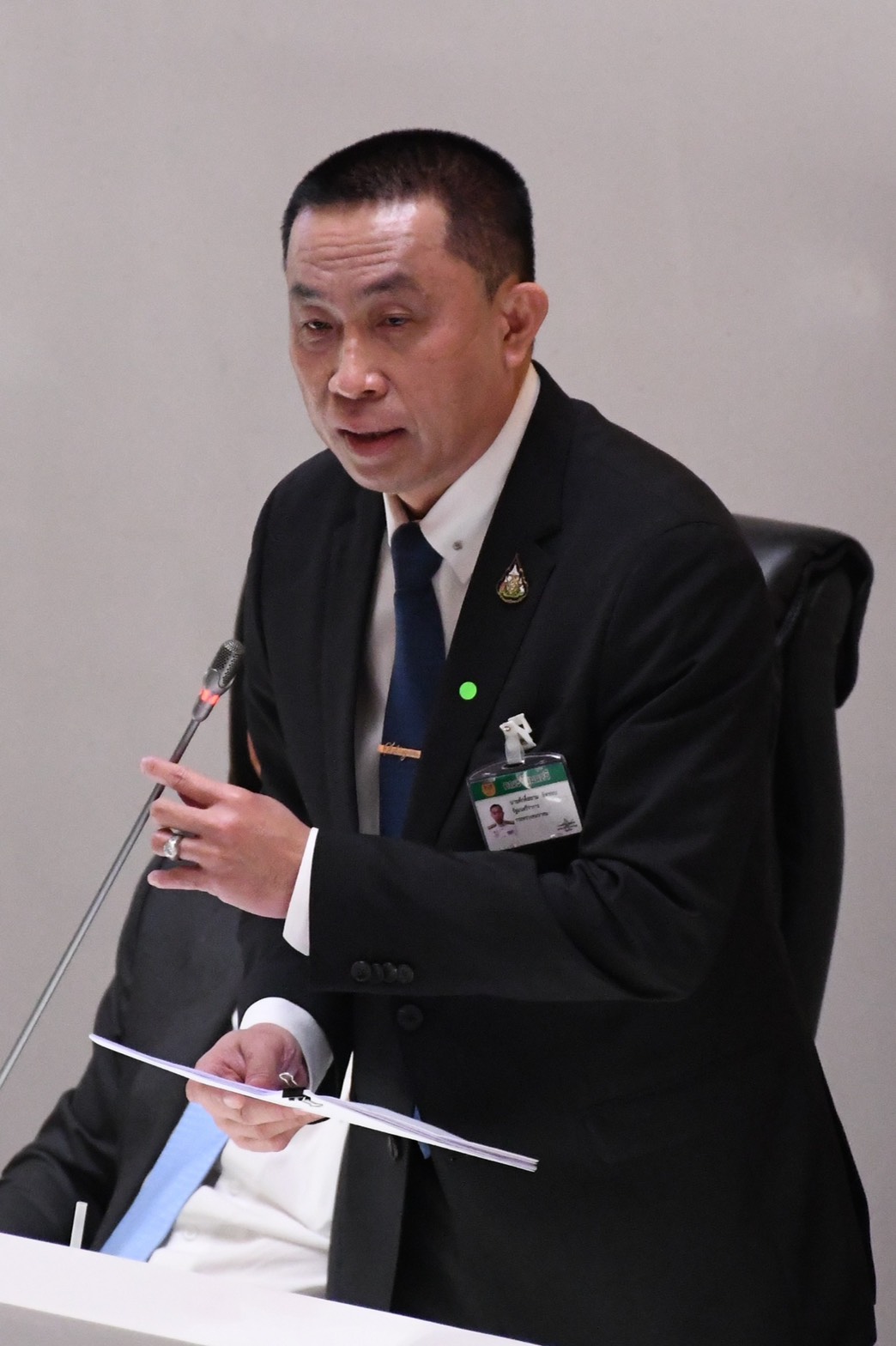 “ศักดิ์สยาม” แจงยิบ หลังถูกพาดพิงกรณีขยายสัมปทานสายสีเขียว ระบุ รถไฟฟ้าสายสีน้ำเงิน เทียบค่าโดยสารตามระยะทาง “ต่ำกว่ามาก” พร้อมยัน รฟม. ไม่เคยศึกษาค่าโดยสารสายสีเขียวทั้งโครงข่าย 158 บาท ตามกล่าวอ้าง ย้ำ ! ดำเนินการทุกอย่างมีเหตุผล-ที่มาที่ไป สนองนโยบายนายกฯ แก้ปัญหาชาว กทม.-ปริมณฑล