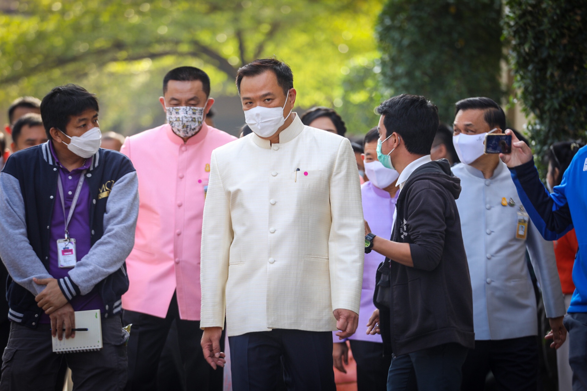 "รองนายกฯ อนุทิน" ไม่ยอมให้ไทยเป็นพื้นที่ทดลองวัคซีนโควิด-19 ย้ำประชาชน ต้องได้ของดี มีประสิทธิภาพ ปลอดภัย