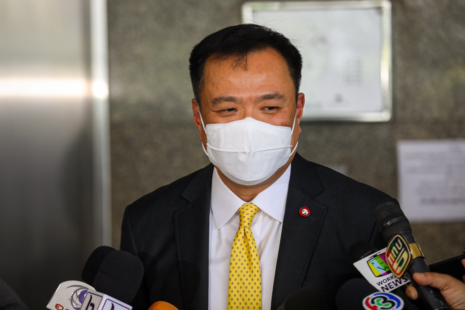 ทำทุกอย่างหมดแล้ว ! "อนุทิน" เผย ทีมวัคซีนไทย ไม่ทำงานตกหล่น แจง อุปทูตจีนพบนายกฯ พร้อมส่งวัคซีนเดือนกุมภาพันธ์