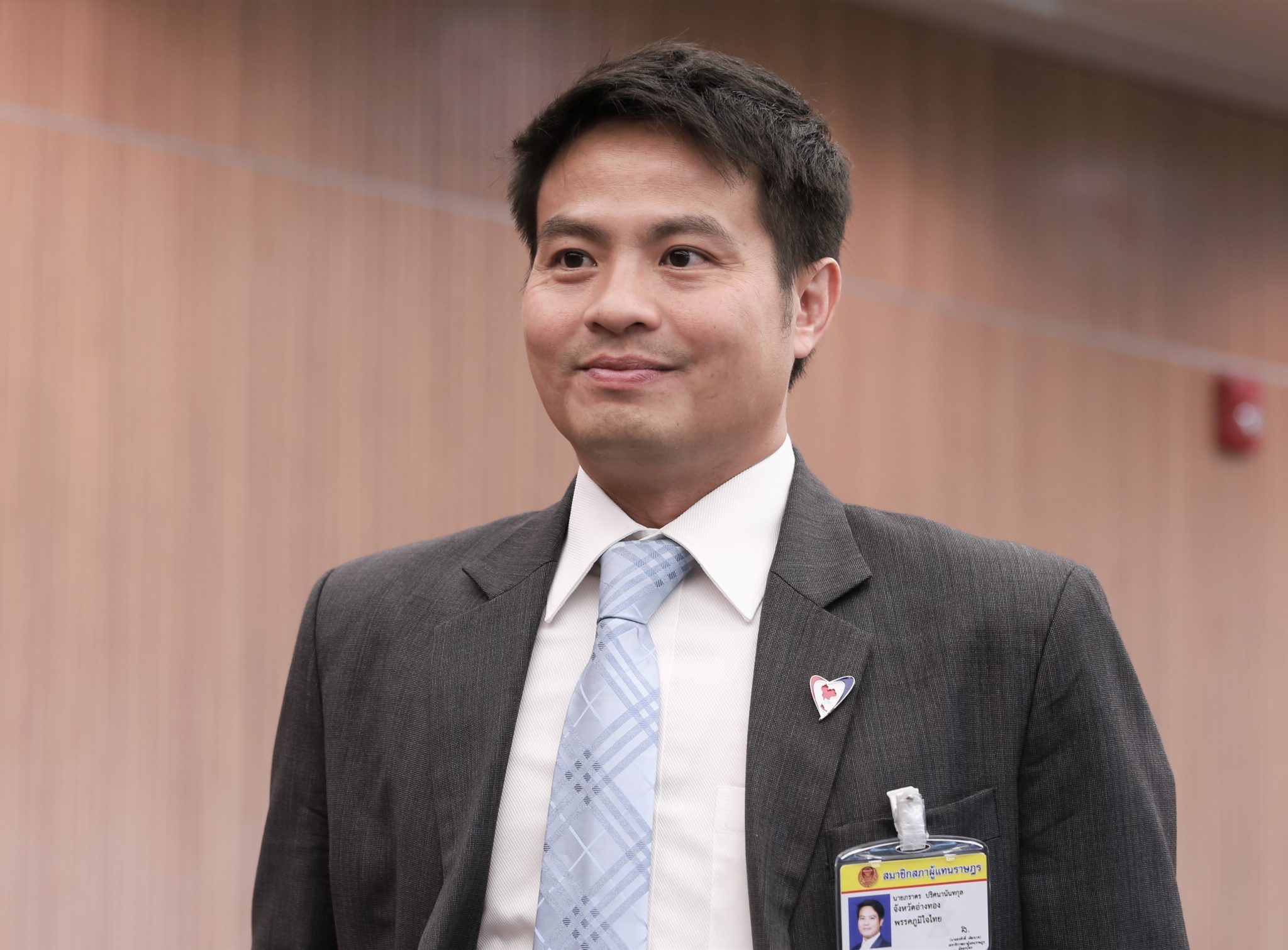 ภูมิใจไทย พร้อมปฏิบัติตามคำวินิจฉัย  ศาล รธน. เดินหน้าโหวตวาระ 3 จากนั้นทำประชามติ ก่อนตั้ง ส.ส.ร. ปฏิเสธทุกขบวนการฉุดรั้งการแก้ไขรัฐธรรมนูญ