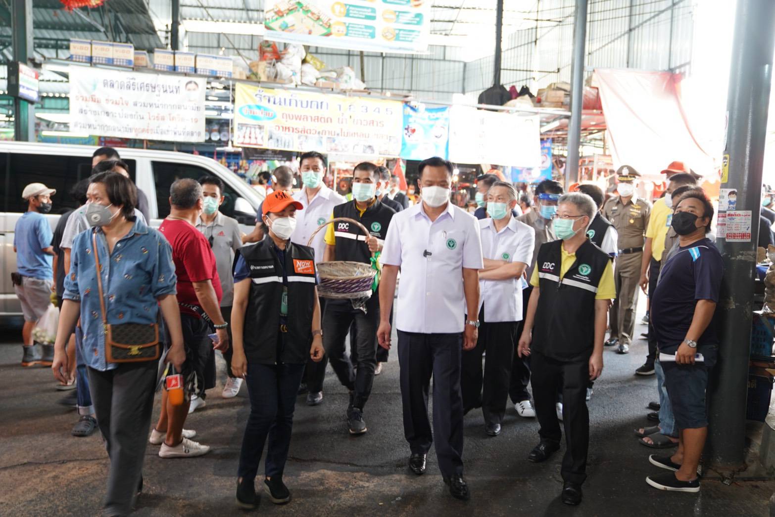 "อนุทิน" ลงพื้นพี่ตลาดย่านบางแค ติดตามปัญหาโควิด-19 สั่ง จัดสรรวัคซีนเพิ่ม เสริมประสิทธิภาพการควบคุมโรค