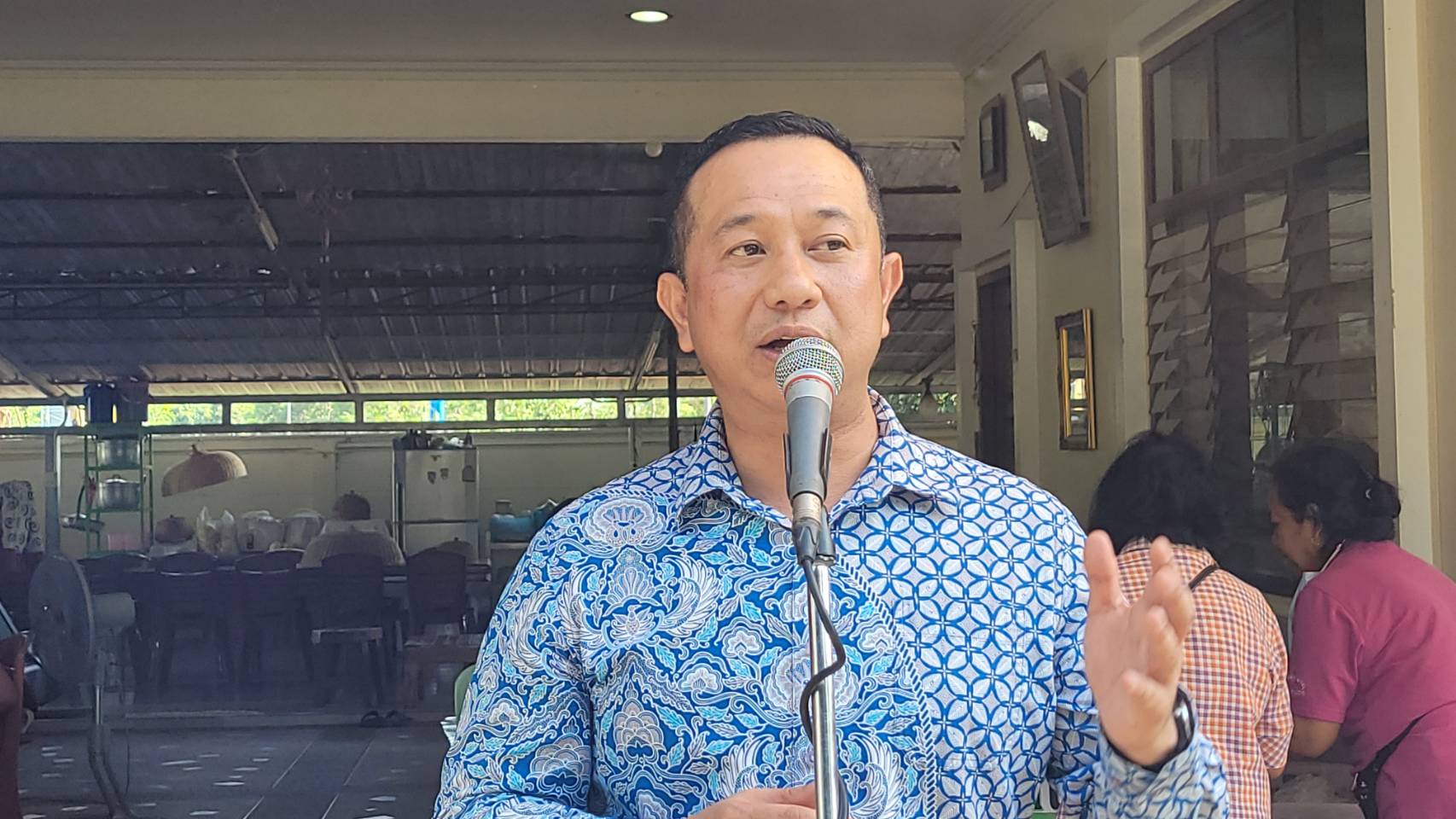 ส.ส.ณัฏฐ์ชนน ศรีก่อเกื้อ จัดกิจกรรม “ ส.ส.คนบ้านเรา ชวนกินกาแฟที่เริน” เพื่อรับฟังปัญหาความเดือดร้อนของประชาชน และแนวคิดการพัฒนาบ้านเมืองจากประชาชนในพื้นที่