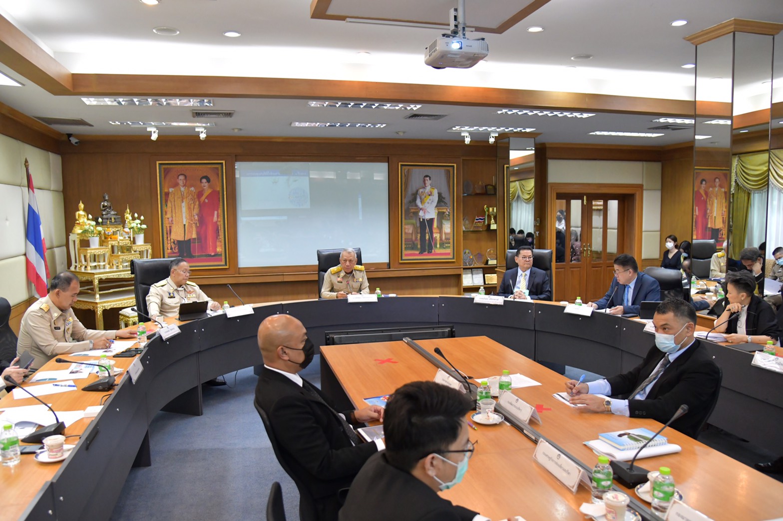 "รมว.พิพัฒน์ รัชกิจประการ" ประชุม​ผู้บริหาร​กระทรวงการ​ท่องเที่ยว​และ​กีฬา​ ครั้ง​ที่​ 3​/2564​ เพื่อพิจารณาความคืบหน้าการดำเนินงาน