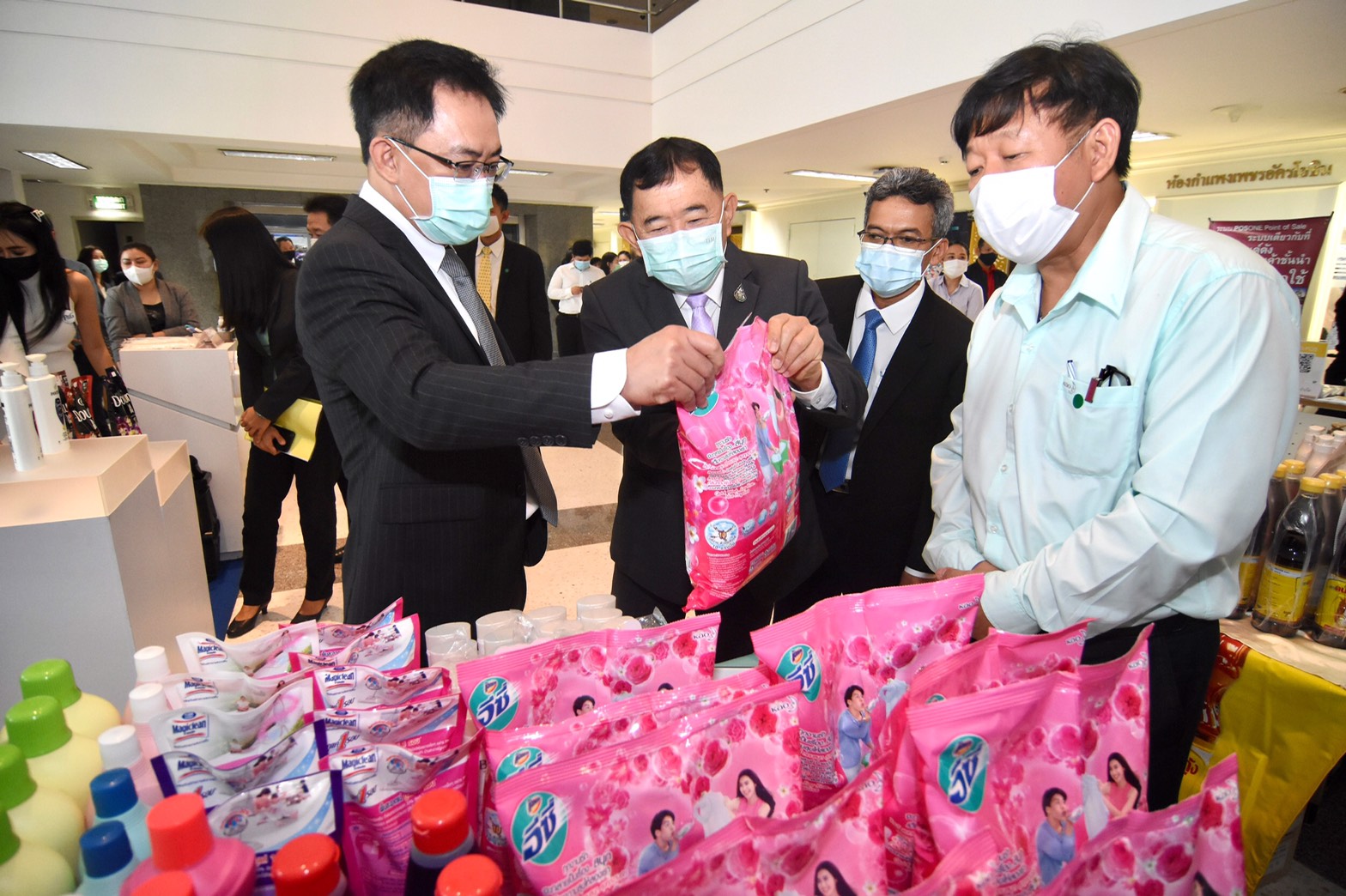 พาณิชย์ เปิดกิจกรรม ‘ยกระดับโชวห่วยไทย ในยุค New Normal’ชูธุรกิจค้าส่งค้าปลีกเป็นเสาหลักของเศรษฐกิจ นำประเทศก้าวต่อหลัง New normal