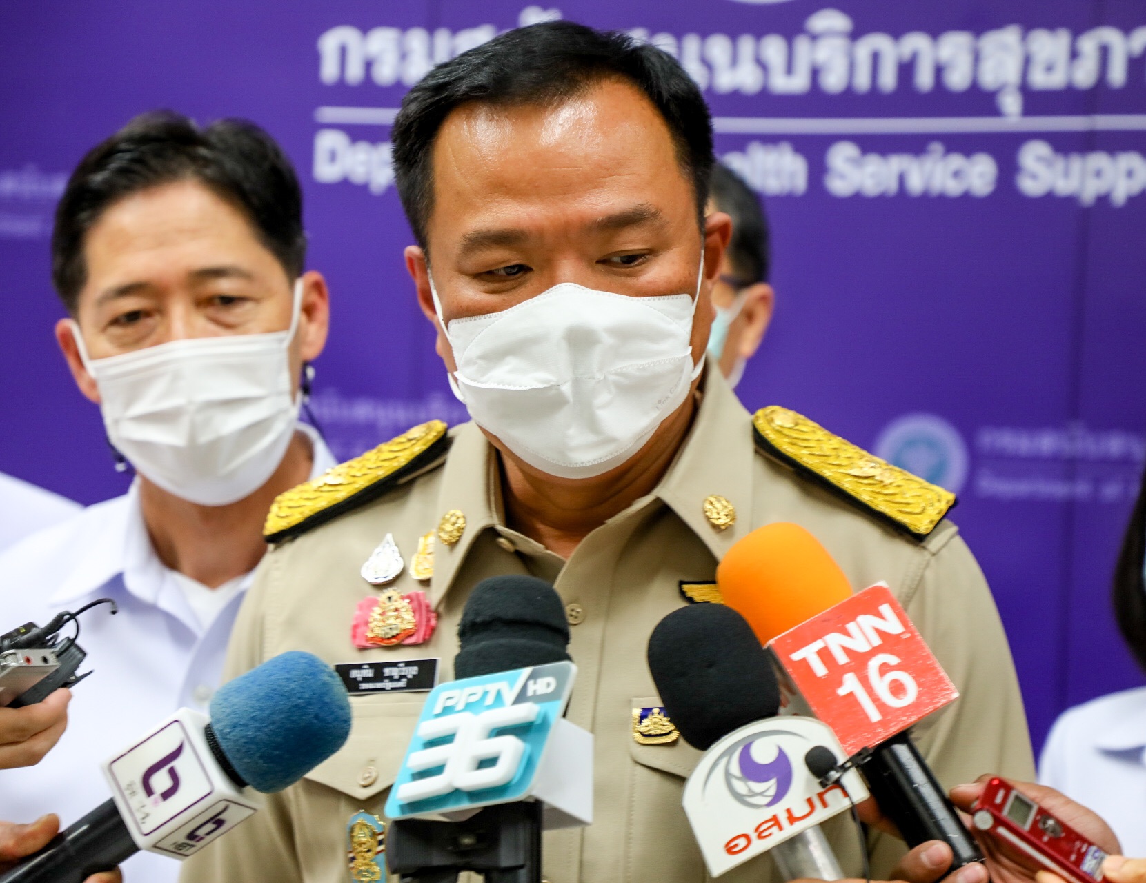 “อนุทิน” ลุ้น ฉีดวัคซีน ครม. 16 มีนาฯ หลังข้อมูลนานาชาติ เผย วัคซีนฯ แอสตราฯ ปลอดภัย