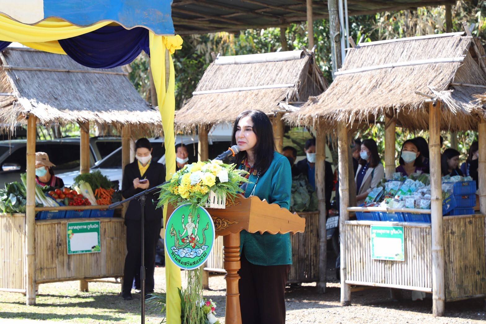 "รมช.มนัญญา" ลงพื้นที่ติดตามการดำเนินงานของสหกรณ์ผักปลอดภัยภูทับเบิก พร้อมให้กำลังใจพี่น้องเกษตรกร จ.เพชรบูรณ์