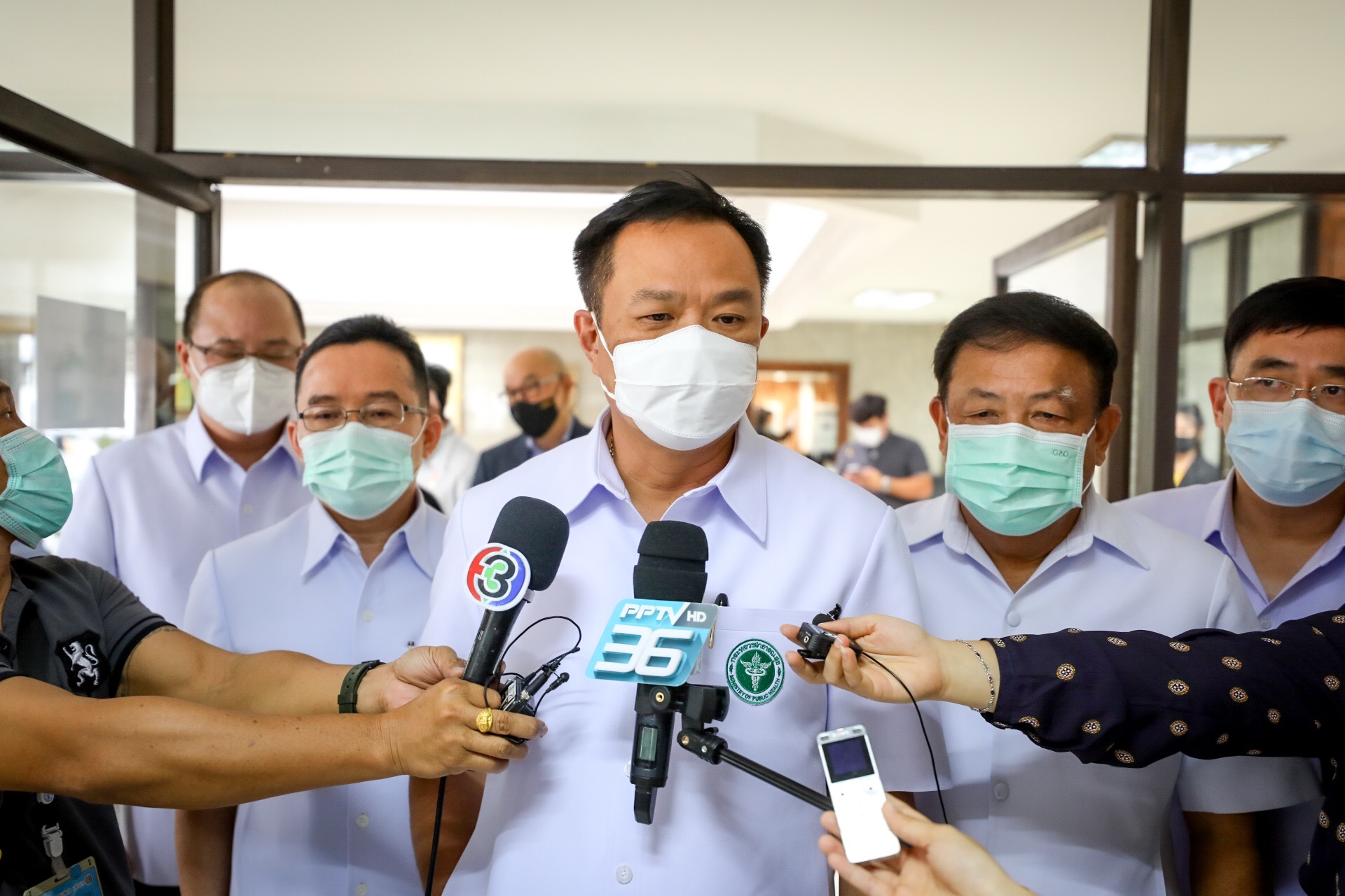 "อนุทิน" เผย สธ.ดีลสารพัดผู้ผลิตวัคซีนโควิด 19 หวังนำเข้าทันเดือนพฤษภาฯ 64 ย้ำเป้า ลุยฉีดวงกว้างเดือนมิถุนายน