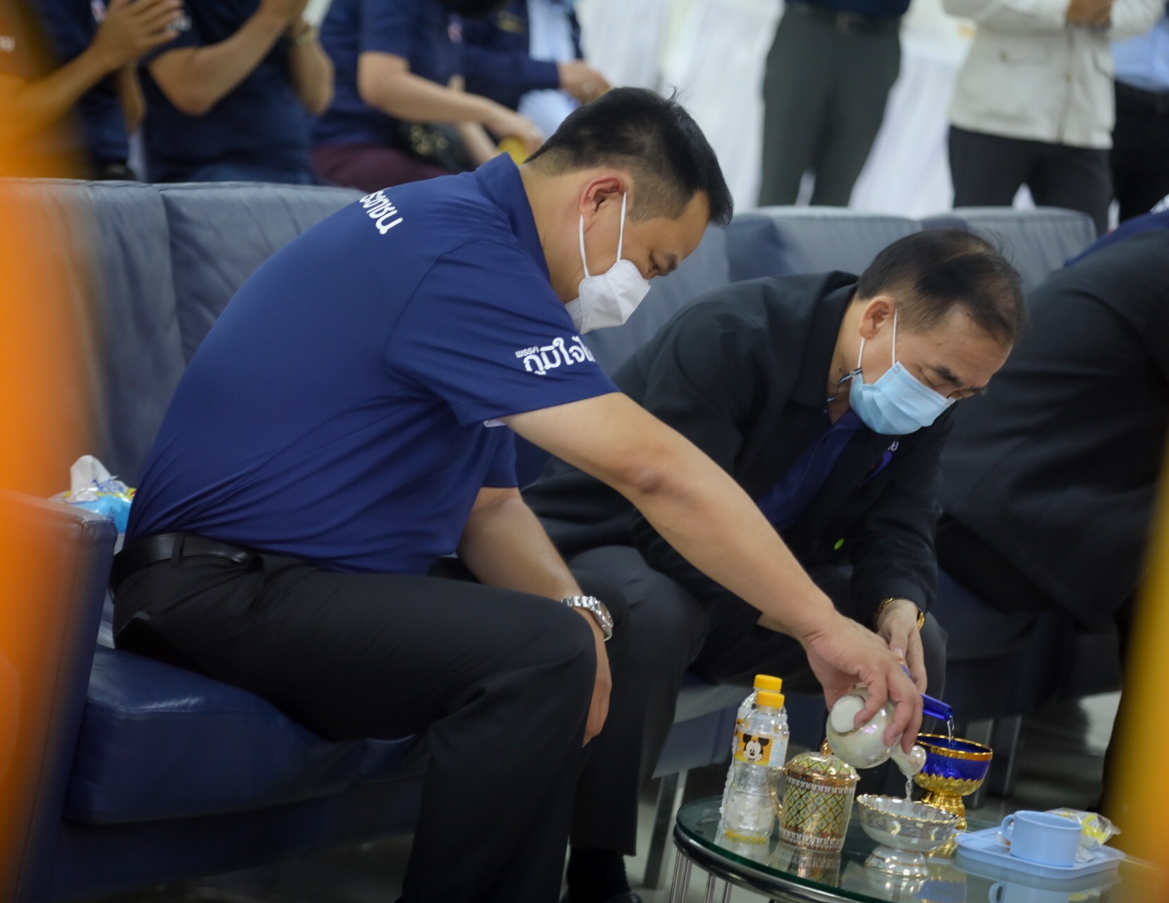 ผมกำลังสีซอให้ท่านฟัง ! “อนุทิน” ลุกโต้ “เจี๊ยบ” ปมโดนเหน็บ “เงียบเป็นเป่าสาก”