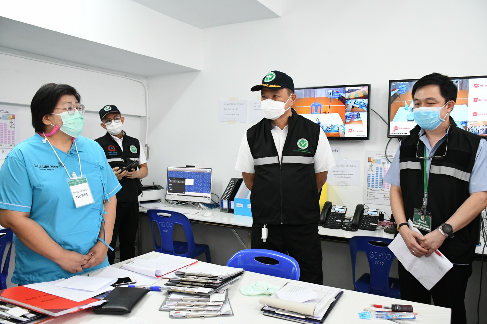 “อนุทิน”ลงพื้นที่ จ.ระนอง เร่งเปิด รพ.สนาม หลังพบผู้ติดเชื้อโควิด-19 จากคลัสเตอร์สนุกเกอร์ - แพปลา