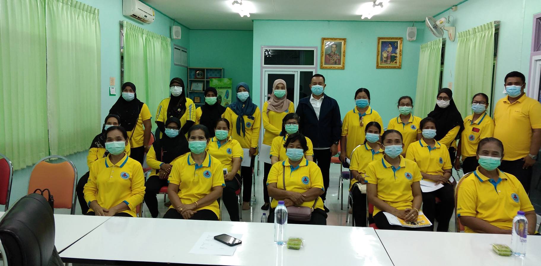 "ส.ส.ณัฏฐ์ชนน" ห่วงใยพี่น้องอสม. ซึ่งเป็นนักรบแนวหน้าสู้โควิด จัดระดมทุนซื้อประกันภัย Covid-19 