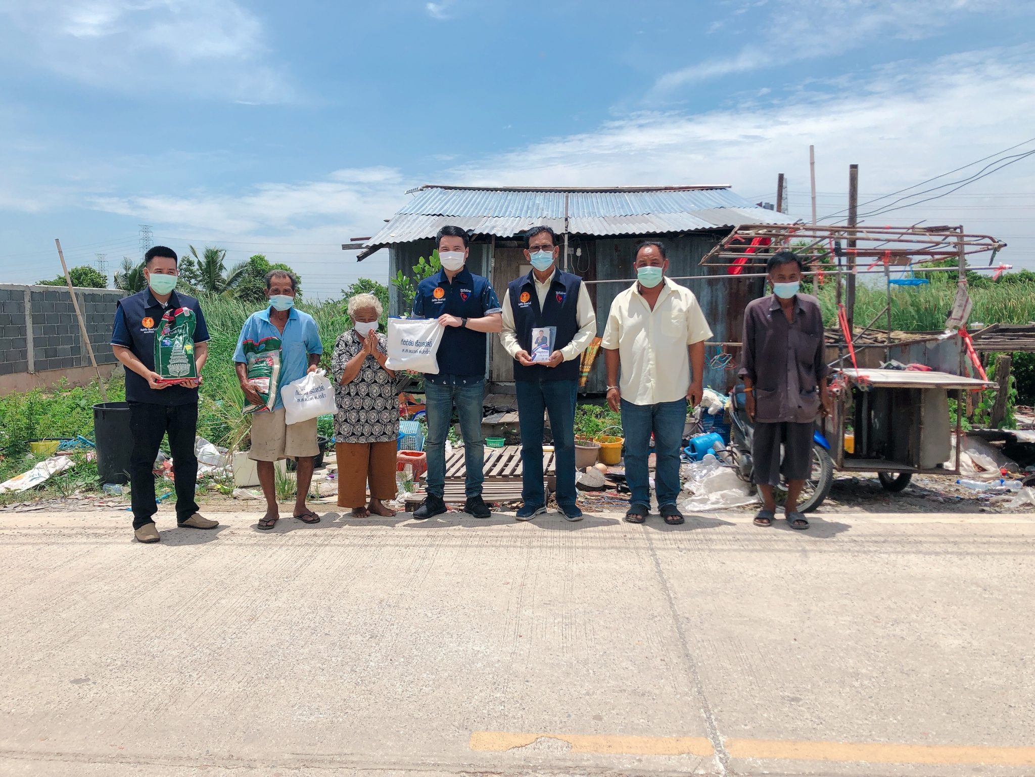 "ส.ส.กิตติชัย" ห่วงใยพี่น้องประชาชนห่วงใยที่ได้รับความเดือดร้อนจากพายุฤดูร้อน