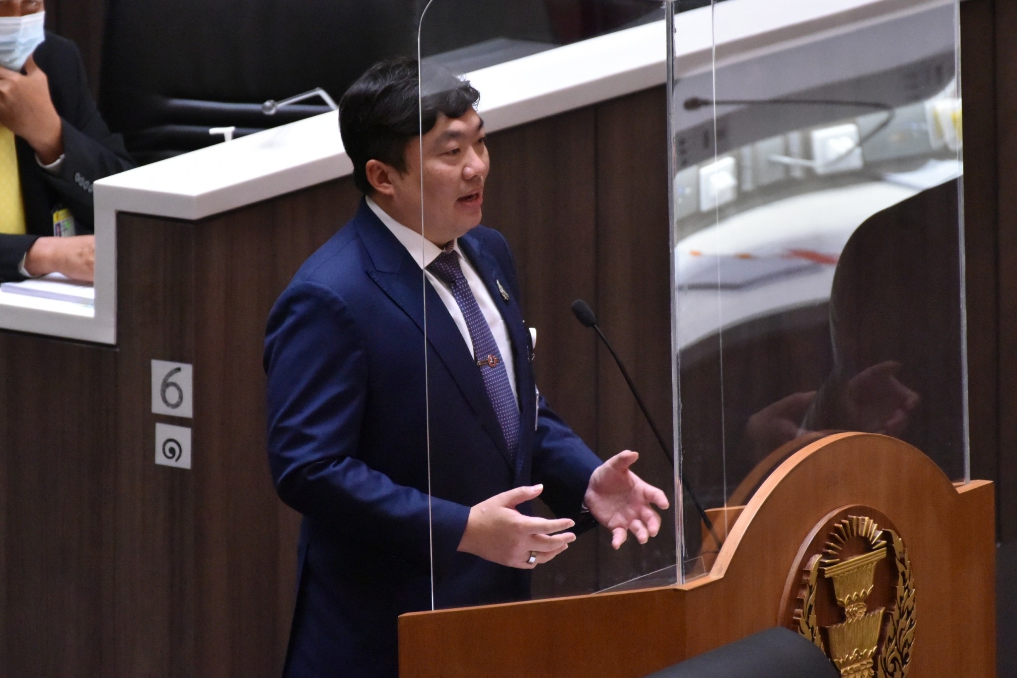 “สิริพงศ์" หนุน รธน. มาตรา 55/1 UBI (รายได้ถ้วนหน้าเพื่อประชาชน) แจกจ่ายกับประชาชนทุกคนอย่างเท่าเทียมโดยไม่มีเงื่อนไข ชี้ เป็นการทำให้คุณค่าของความเป็นคนของคนเท่ากัน