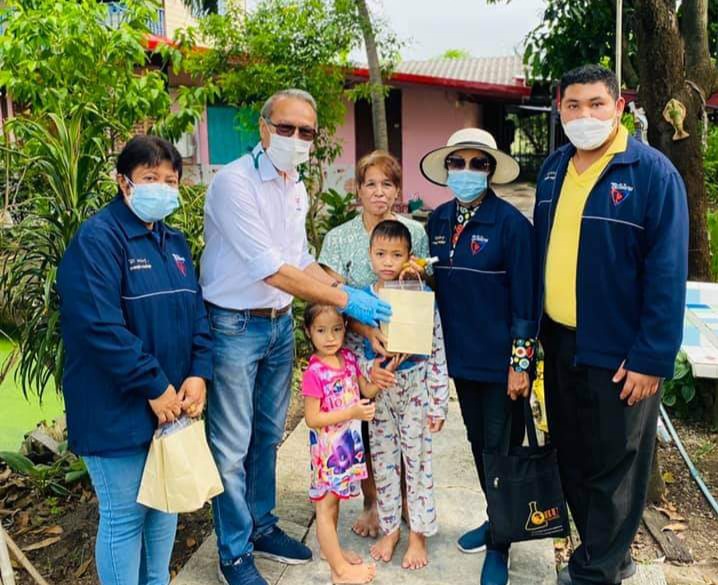 "ส.ส.มณฑล โพธิ์คาย" ลงพื้นที่รับฟังปัญหาความเดือดร้อนของพี่น้องประชาชนในพื้นที่เขตประเวศ กทม.