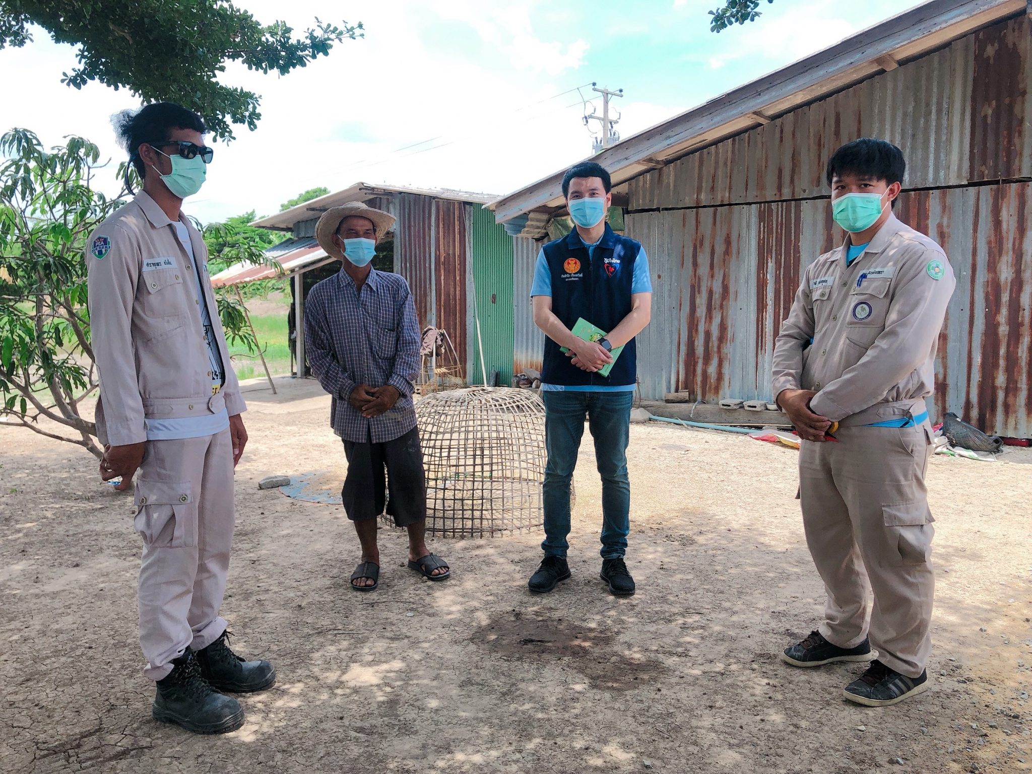 ส.ส.กิตติชัย เรืองสวัสดิ์ ลงพื้นที่ช่วยเหลือประชาชนที่ได้รับปัญหาความเดือดร้อน กระแสไฟฟ้าตกทำให้เครื่องไฟฟ้าเกิดความเสียหายจำนวนมาก  ที่ ต.บางแก้ว อ.เมือง จ.ฉะเชิงเทรา