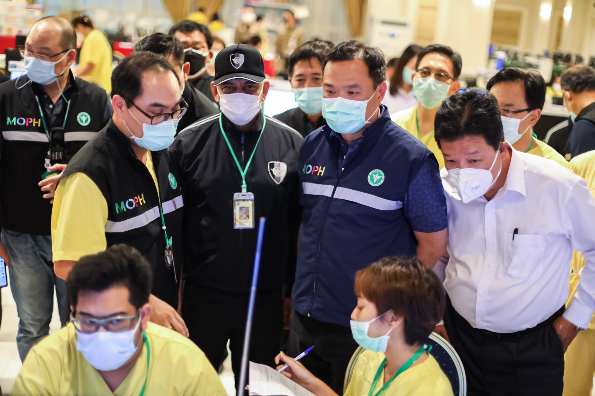 “อนุทิน” เผย บุษราคัมเพิ่มเตียงแล้ว รับผู้ป่วยโควิด 19 ยัน สธ.สู้เต็มที่