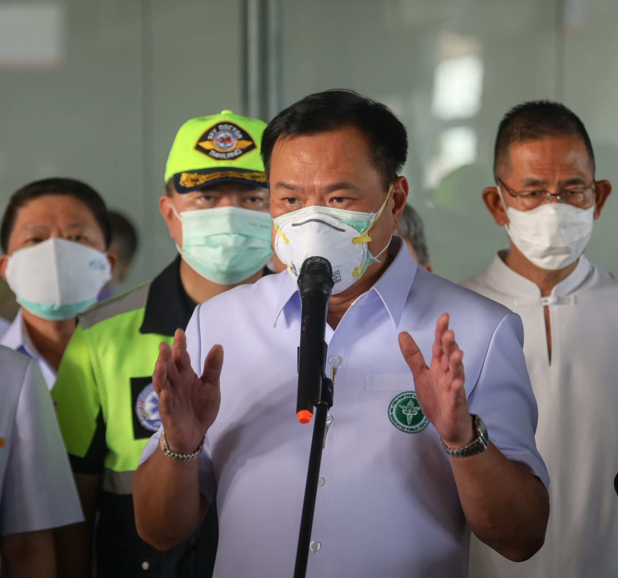 “อนุทิน” ย้ำ สธ. – กทม. ไม่ขัดแย้ง พร้อมเดินหน้าต่อลุยฉีดวัคซีนให้ประชาชน