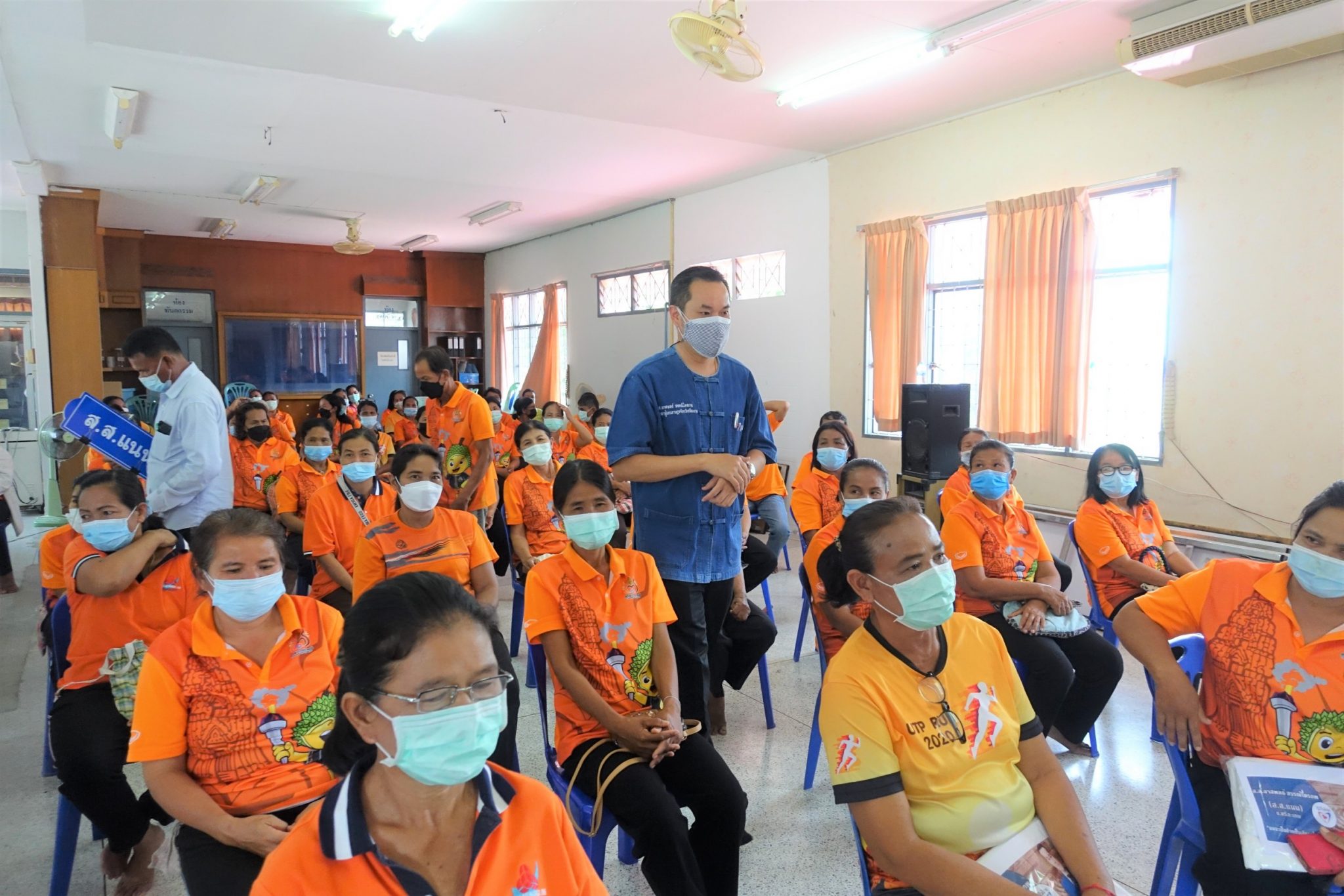 "ส.ส.อาสพลธ์ สรรณ์ไตรภพ" ร่วม “ส่งกำลังใจ และสร้างขวัญกำลังใจให้ อสม.” พร้อมประชาสัมพันธ์ รณรงค์ให้พี่น้องประชาชน อ. อุทุมพรพิสัย ลงทะเบียนฉีดวัคซีนโควิด-19