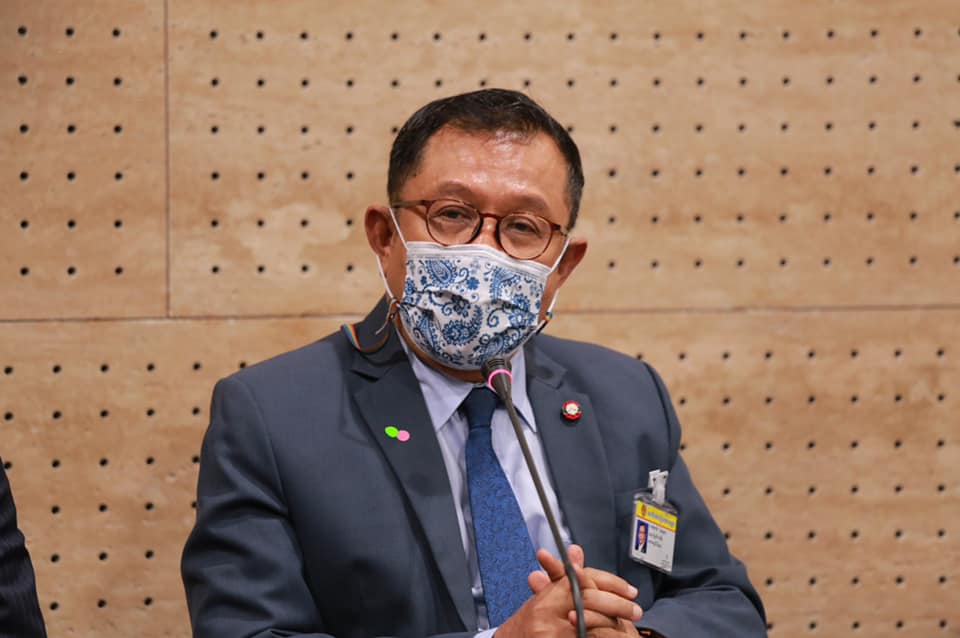 ศุภชัย เผย อนุทิน ยอมกลืนเลือด เป็นแพะรับบาป ของ ศบค. ปม คำสั่งนายกฯ ตั้งคณะทำงานวัคซีน ที่ให้  ปิยะสกล และ เจ้าของ รพ.เอกชน โดยไม่มีชื่อเจ้ากระทรวงเข้าร่วม  ทำวัคซีนป่วนทัั้งระบบ