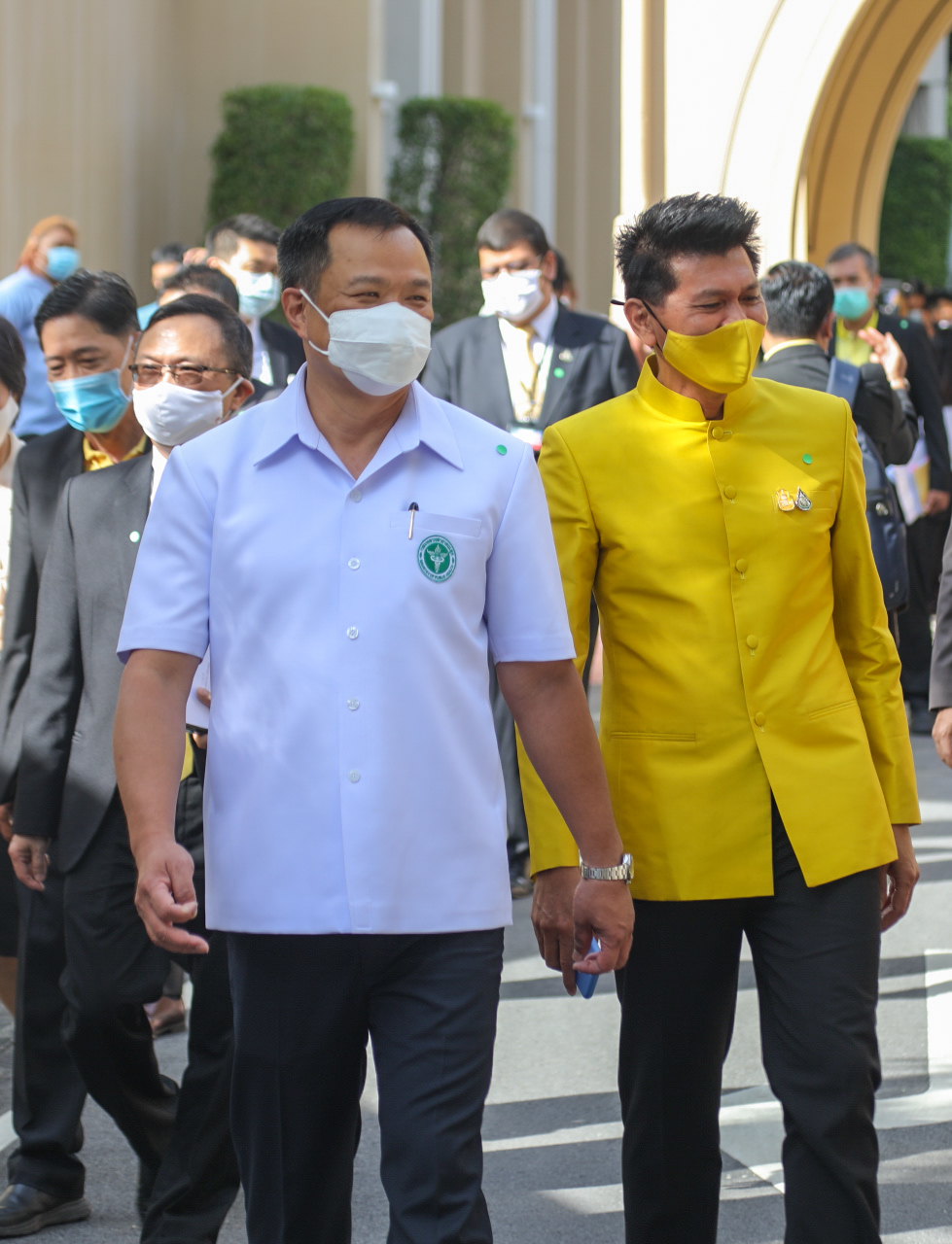 "อนุทิน" ยันไม่เคยกดดัน "หมอตี๋" ทำงานแบบทีมเวิร์ค รับผิดชอบร่วมกัน ให้ดูงานเกินครึ่งกระทรวง ชี้ มีบางคน มุ่งสร้างความแตกแยก