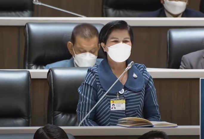 “ส.ส.ศรีนวล บุญลือ” ในการอภิปราย ร่าง พ.ร.บ.รายจ่ายปี 2565 ขอให้กระทรวงเกษตรฯ และกระทรวงพาณิชย์ ร่วมมือการหาแนวทางแก้ไขปัญหาเรื่องพืชผลทางการเกษตรตกต่ำ พร้อมจัดโซนนิ่งไม่ให้มีการแข่งขันราคากัน