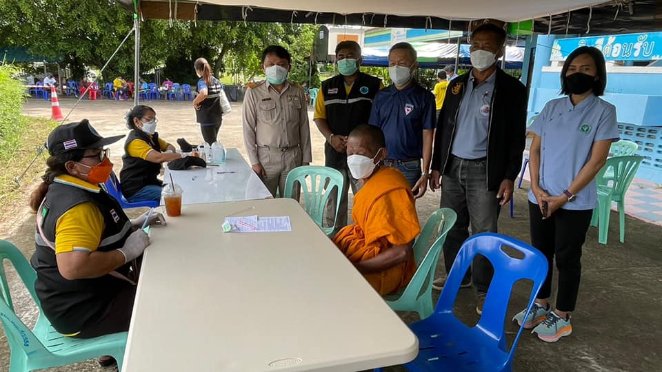 ส.ส.สฤษดิ์ ห่วงใยประชาชน ลงพื้นที่เยี่ยม และให้กำลังใจ บุคลากรทางการแพทย์-อสม. นอกจากนี้  ยังได้สนับสนุนอาหารจากใจ ต้านภัยโควิด-19 เพื่อบุคลากรทางการแพทย์ และประชาชน