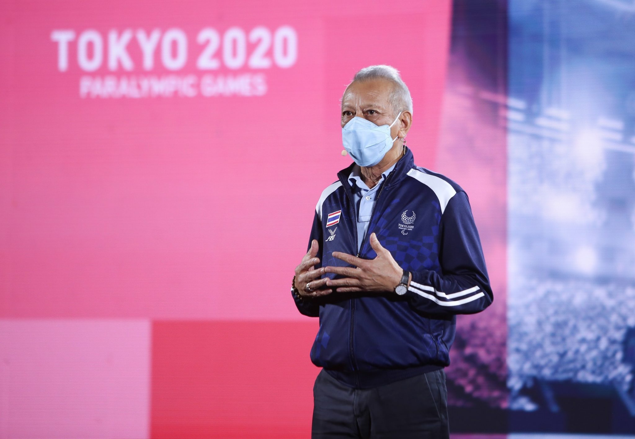 รมว.พิพัฒน์ รัชกิจประการ พร้อมคณะ ร่วมแสดงความยินดีกับคณะนักกีฬา ผู้ฝึกสอน และบุคลากรที่เข้าร่วมการแข่งขันกีฬาพาราลิมปิกเกมส์ครั้งที่ 16 แบบ Virtual Live Streaming ผ่านเฟสบุ๊ค กองประชาสัมพันธ์ กกท. ณ ห้องอัคราแกรนด์บอลรูม (ช้ัน 2) โฟร์พอยท์ส บาย เชอราตัน ภูเก็ต ป่าตอง บีช รีสอร์ท