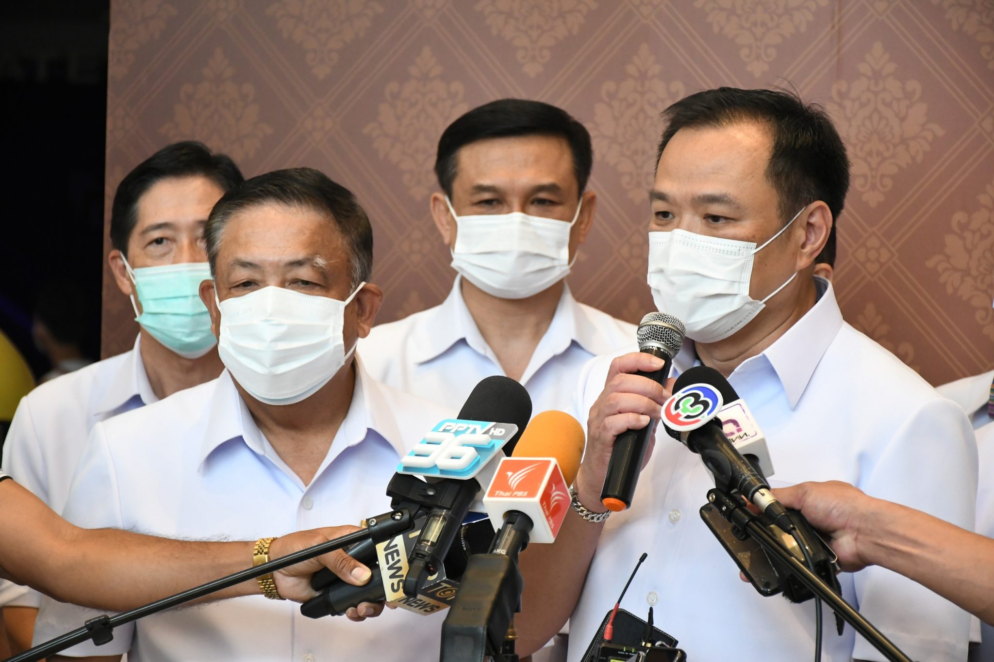 ปล่อยให้คนทำงานจัดการ ! “อนุทิน” ตอบปมสหรัฐฯ สนับสนุนวัคซีน ย้ำ เชื่อมั่น สธ. รับรองไม่มีดึงเรื่องช้า