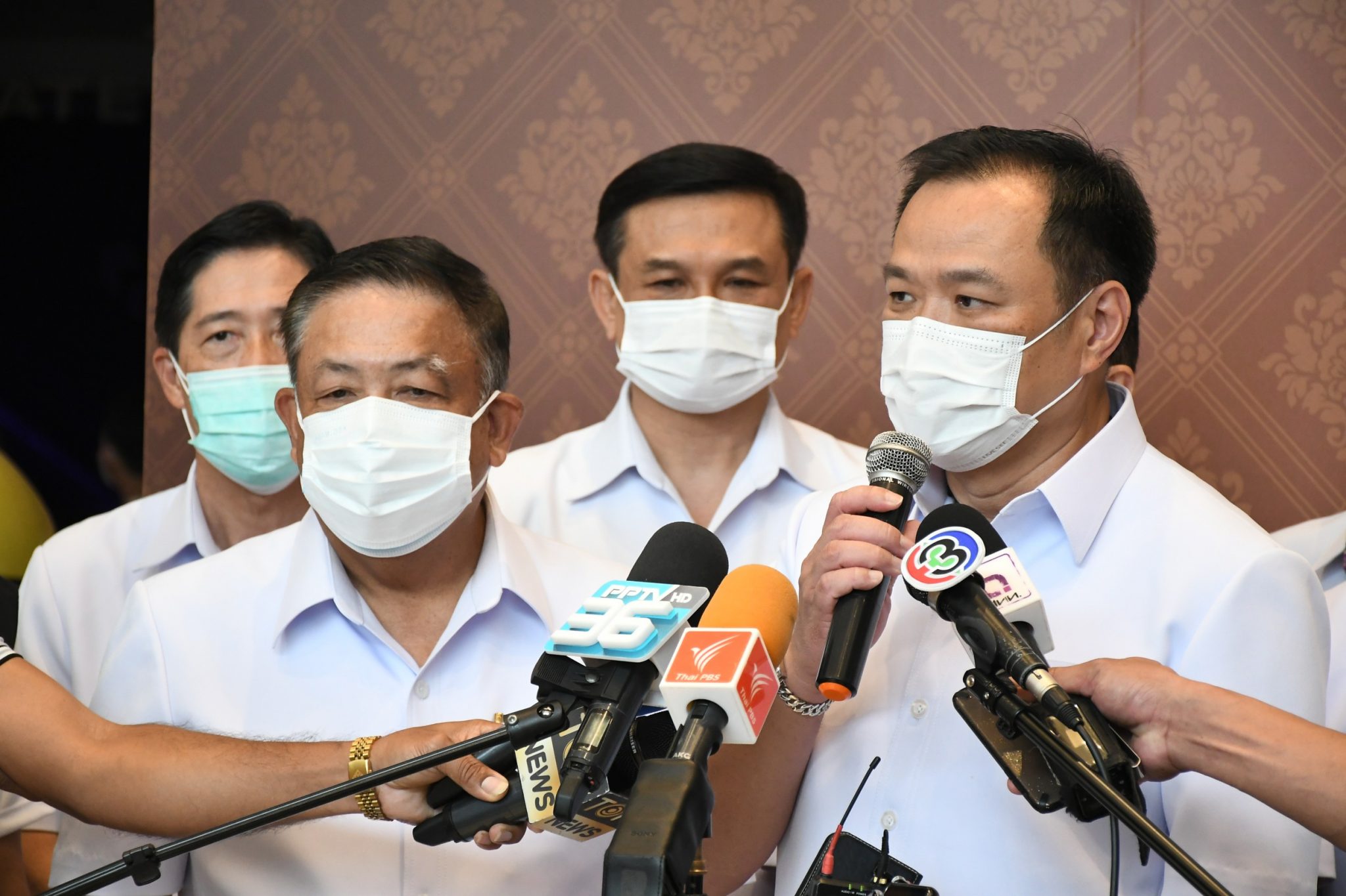 “อนุทิน” รอผลวิจัยวัคซีนเด็ก 3 ขวบ หากปลอดภัย มีประสิทธิภาพ พร้อมจัดหาเข้าไทย ย้ำนโยบาย ต้องฉีดให้ครอบคลุม