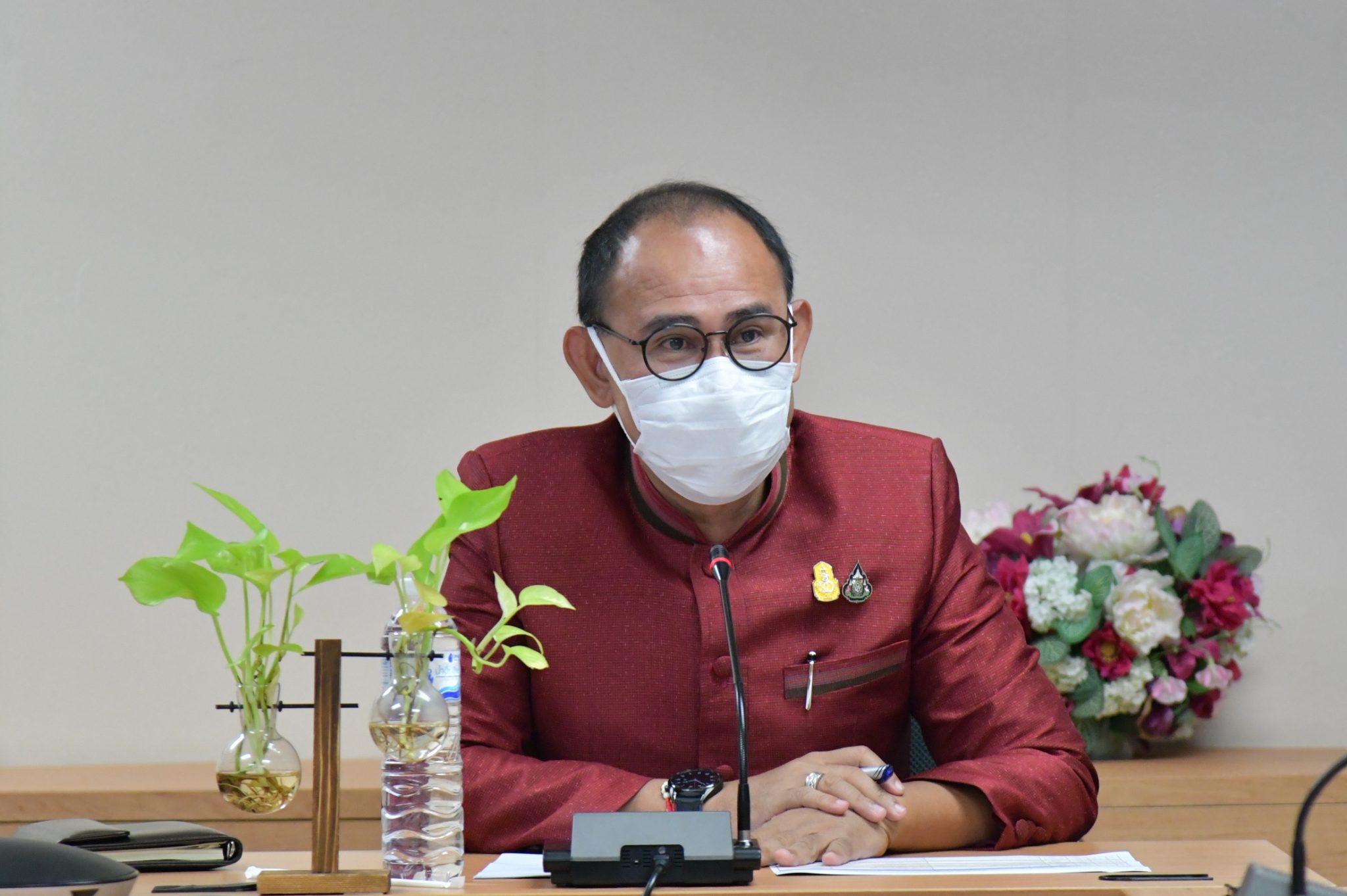 นายเขมพล อุ้ยตยะกุล เลขาฯ รมว.ท่องเที่ยวและกีฬา เป็นประธานการประชุมคณะทำงานภาพลักษณ์ และประชาสัมพันธ์ของกระทรวงการท่องเที่ยวและกีฬา ผ่านระบบ Video Conference