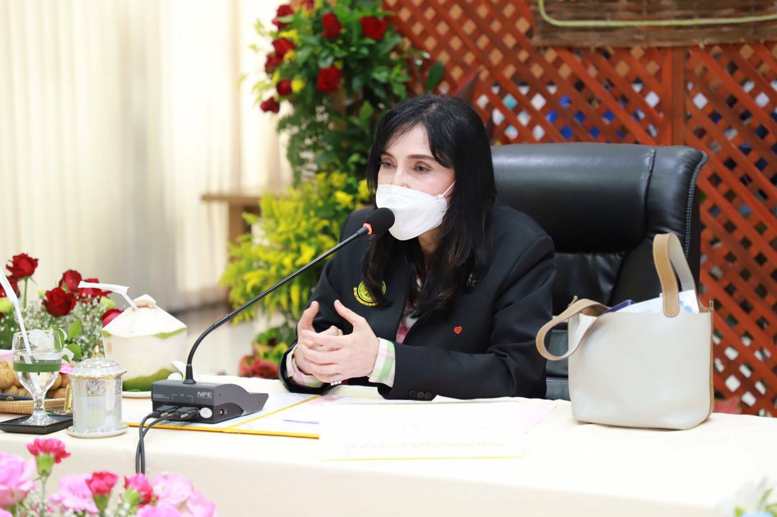 “รมช.มนัญญา” ลงพื้นที่ตรวจเยี่ยมสำนักวิจัยและพัฒนาการเกษตร เขตที่2 จ.พิษณุโลก พร้อมดูวิธีปฏิบัติการวิเคราะห์สารพิษตกค้างในผักและผลไม้ เพื่อความปลอดภัยของผู้บริโภค