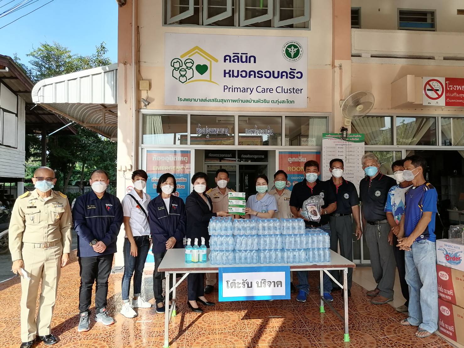 ส.ส.ศรีนวล ลงพื้นที่รพ.สต.บ้านหัวริน ต.ทุ่งสะโต๊ก เพื่อมอบน้ำดื่ม-หน้ากากอนามัย-แอลกอฮอล์ นอกจากนั้นได้มอบชุดตรวจ ATK ให้รร.สุวรรณราษฎร์วิทยาคาร อ.สันป่าตอง และรับฟังปัญหาประชาชนเรื่องประตูระบายน้ำบ้านวังหิน ต.สบเตี๊ยะ อ.จอมทอง เพื่อหาทางแก้ไขต่อไป