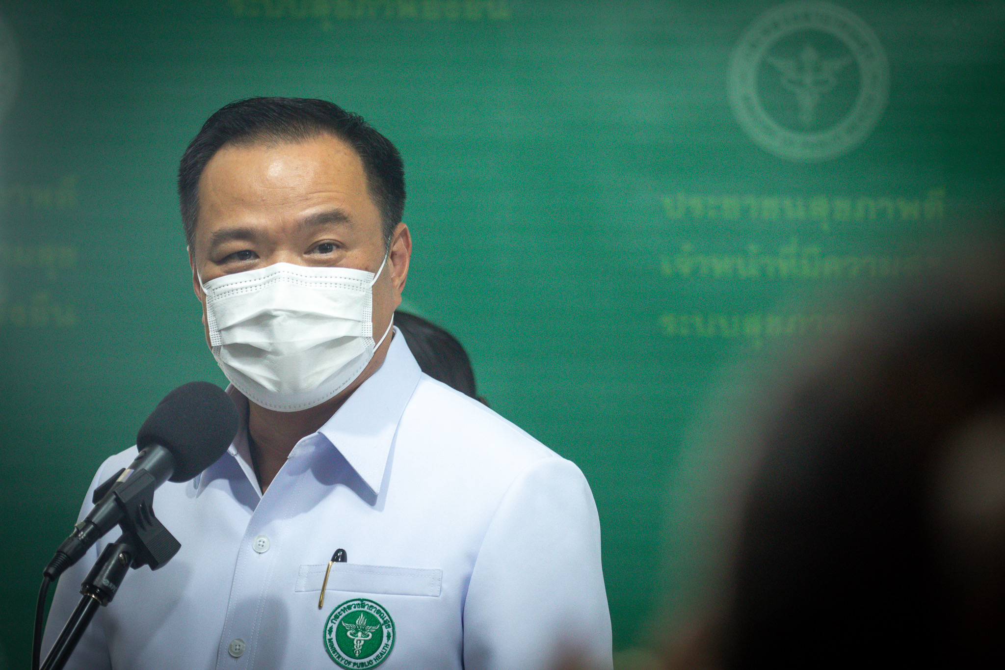 ความปลอดภัยต้องมาก่อน ! "อนุทิน" ขอนักเดินทางเข้าใจ หลังถูกวิจารณ์ขั้นตอนเข้าประเทศความปลอดภัยต้องมาก่อน ! "อน จารณ์ขั้นตอนเข้าประเทศ8l