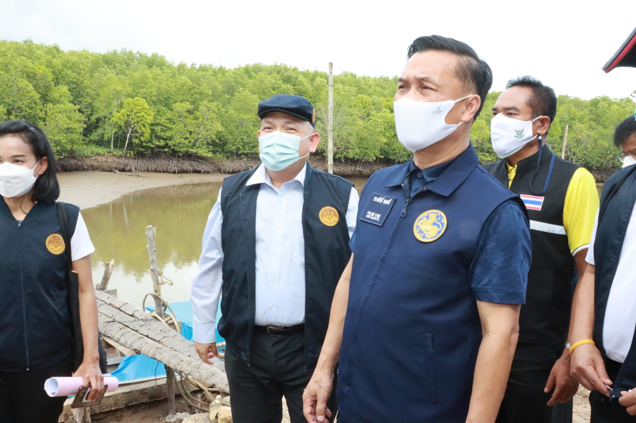 มท.2 เดินหน้าต่อเนื่องลุยตรวจ 2 โครงการเขื่อนป้องกันตลิ่งริมแม่น้ำ จ.กระบี่