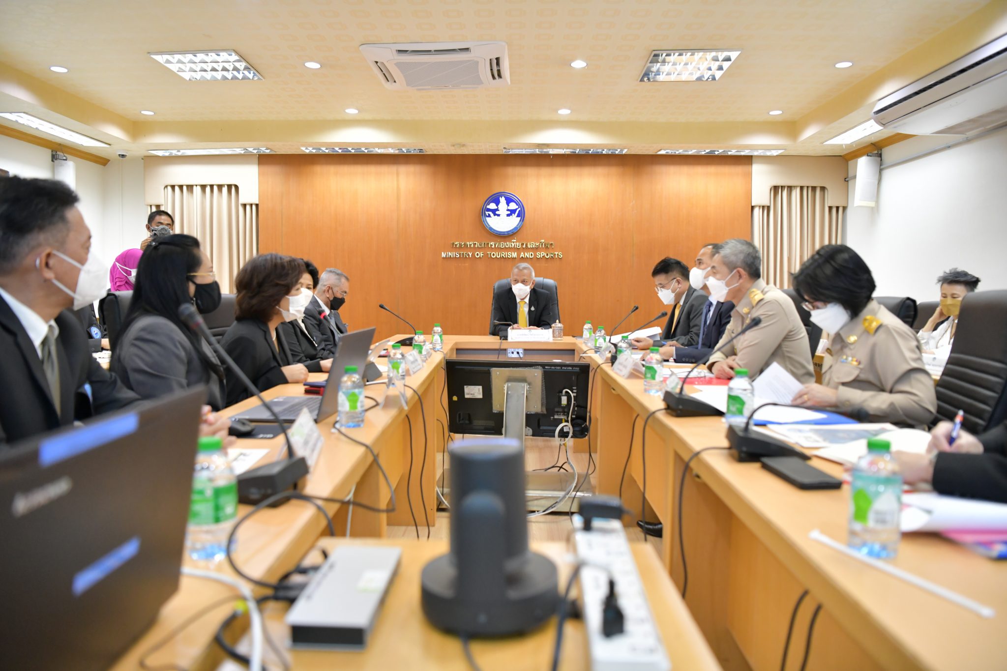 รมว.กก.พิพัฒน์ ร่วมหารือกับสมาคมพัฒนาธุรกิจท่องเที่ยวไทยญี่ปุ่น ในประเด็นขอความร่วมมือในการสนับสนุนโมเดลการอบรมพัฒนาศักยภาพของมัคคุเทศก์หลังจากรัฐบาลประกาศเปิดประเทศ
