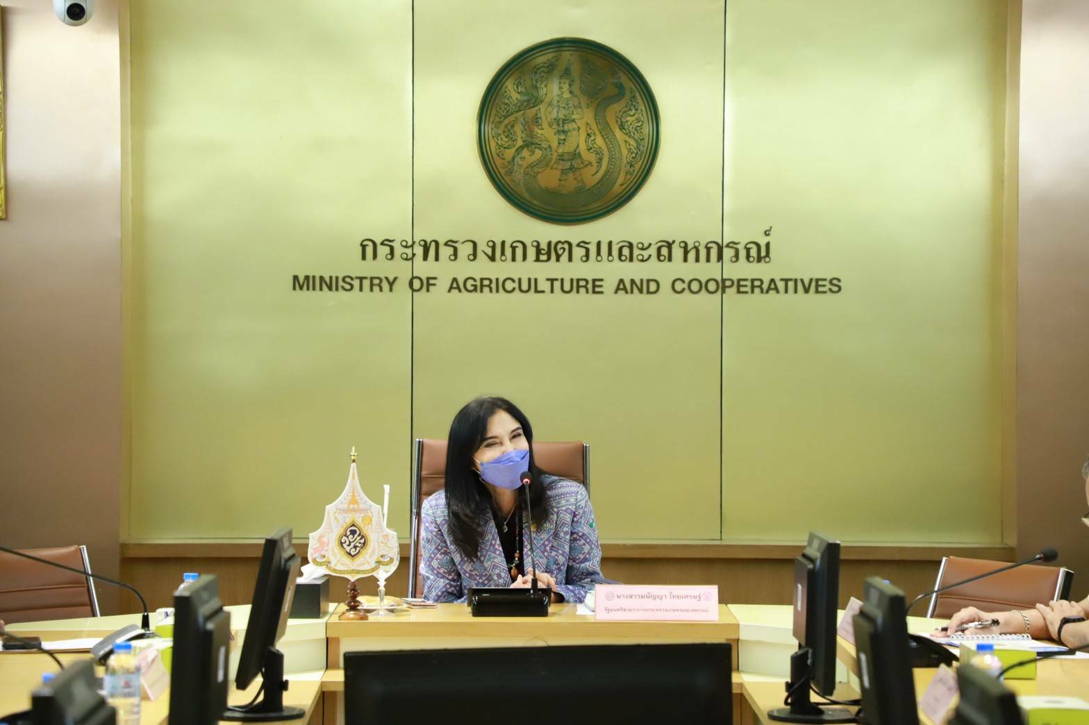 “รมช.มนัญญา” ยันนมโรงเรียน 1.4 หมื่นล้าน ผลประโยชน์ต้องถึงมือเกษตรกรตัวจริง