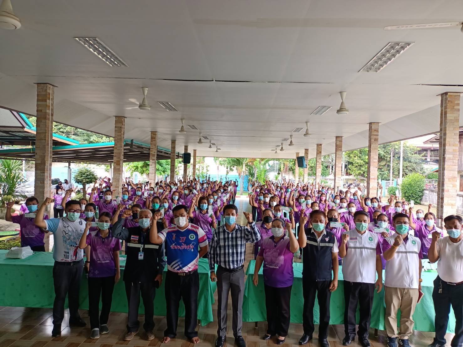 ส.ส.พรชัย อำนวยทรัพย์ ลงพื้นที่พร้อมคณะให้กำลังใจจนท.ในการปฏิบัติงาน ที่ศาลาวัดบ้านสระตะเคียน-รพ.สต.สันติสุข-รพ.สต.บ้านราษฎร์-รพ.สต.โนนสมบูรณ์ อ.เสิงสาง จ.นครราชสีมา