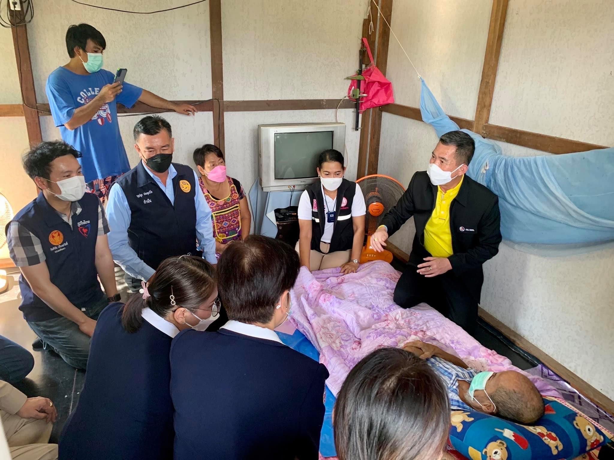 มอบบ้านผู้ยากไร้ ... ส.ส.กิตติชัย เรืองสวัสดิ์ ลงพื้นที่ช่วยเหลือผู้ป่วยติดเตียง ตำบลคลองหลวงแพ่ง อำเภอเมืองฉะเชิงเทรา