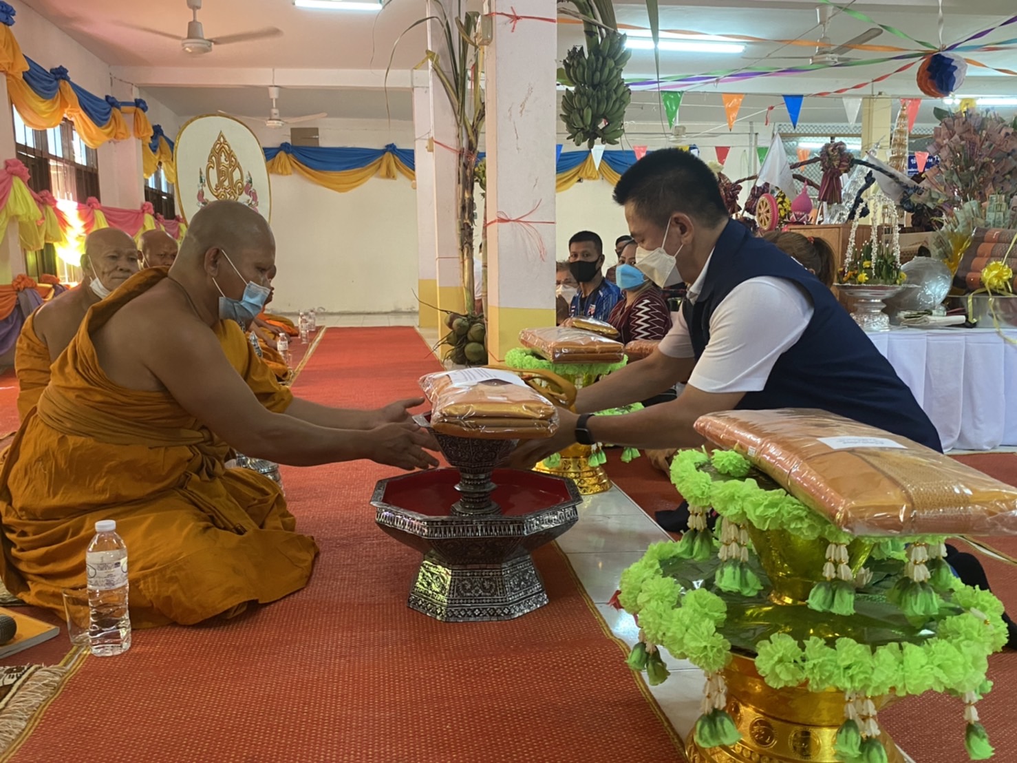 ส.ส.อดิพงษ์ ฐิติพิทยา เป็นประธานทอดกฐิน และงานอายุวัฒนมงคล ครบ 84 ปี หลวงพ่อบุญช่วย กัลยาโณ ( หลวงพ่อเมียน ) ณ วัดจะเนียงวนาราม ต.สูงเนิน อ.กระสัง จ.บุรีรัมย์ 